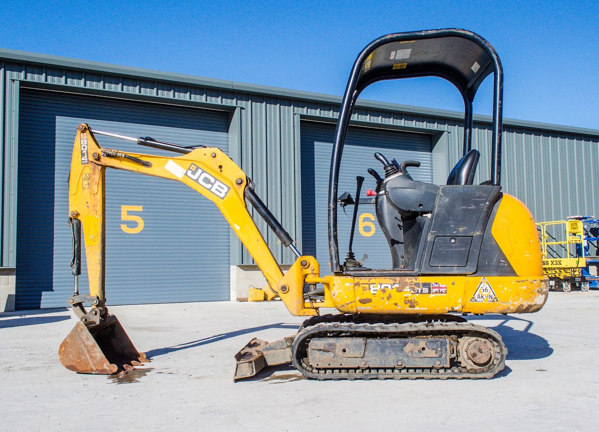 JCB 8014 CTS 1.5 tonne rubber tracked mini excavator Year of Manufacture: 2014 Model Year: 2015 S/N: - Image 6 of 16