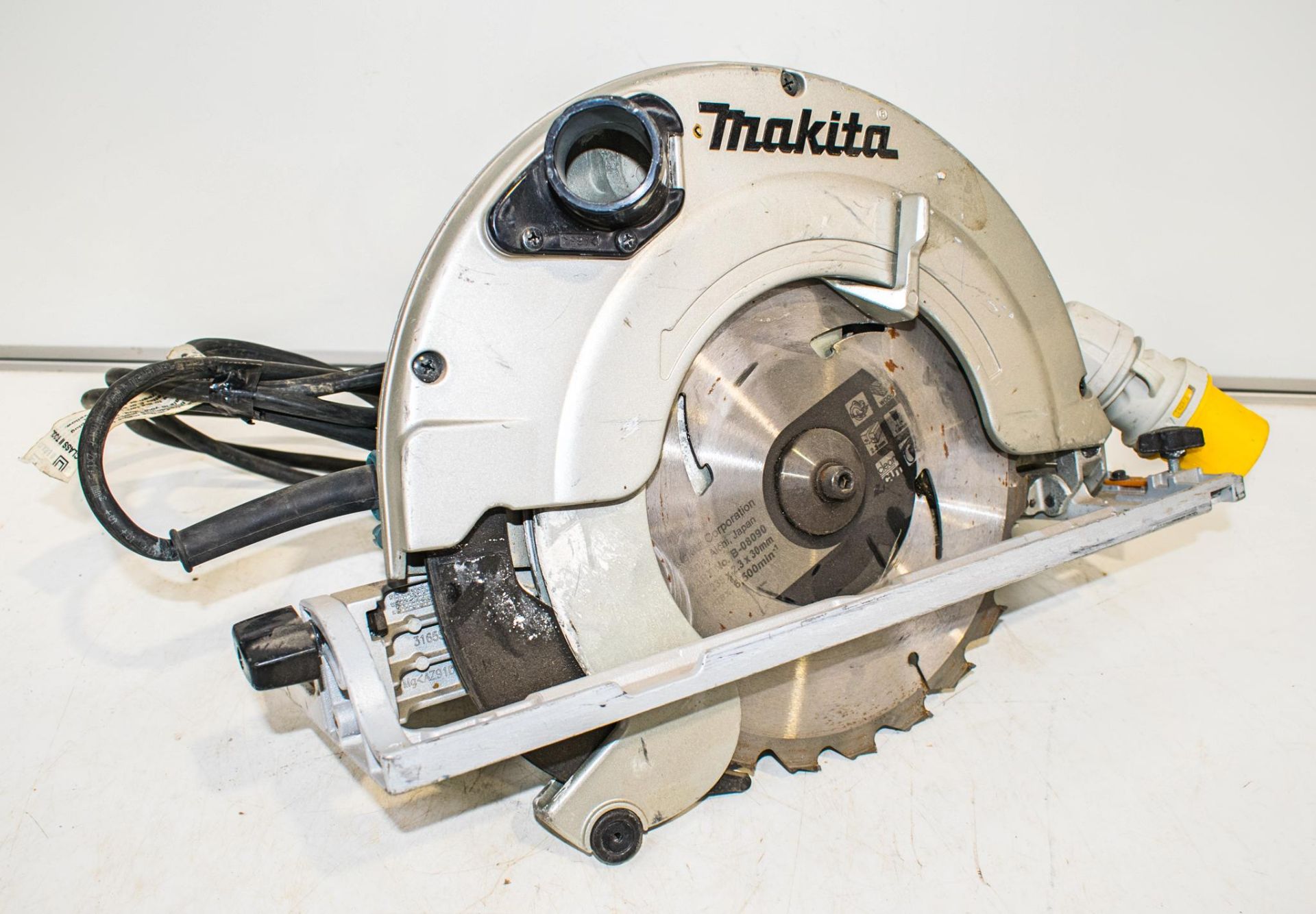 Makita 5903R 110v circular saw