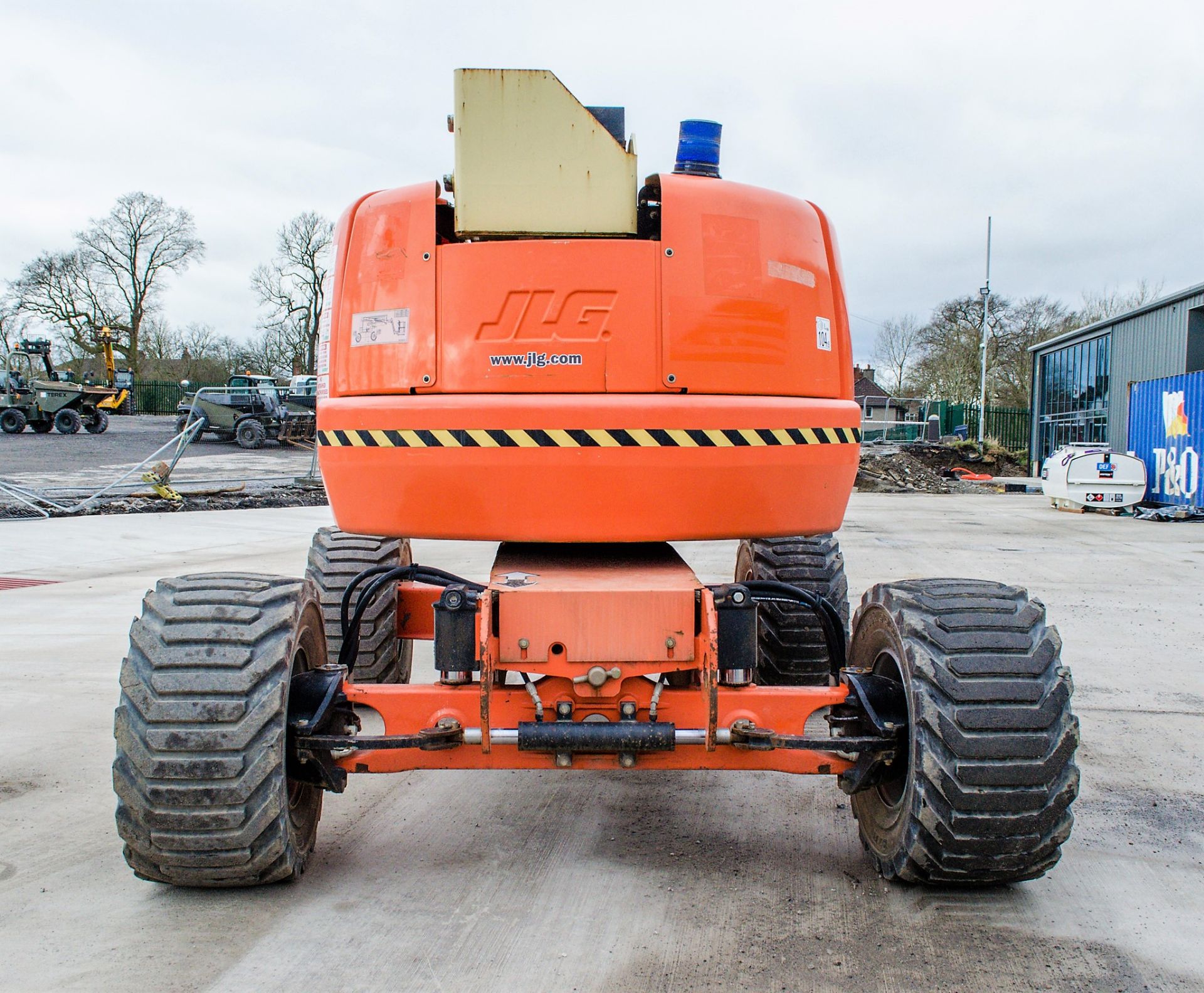 JLG 450AJ Series 2 diesel driven articulated boom access platform Year: 2014 S/N: E300001956 - Image 6 of 16