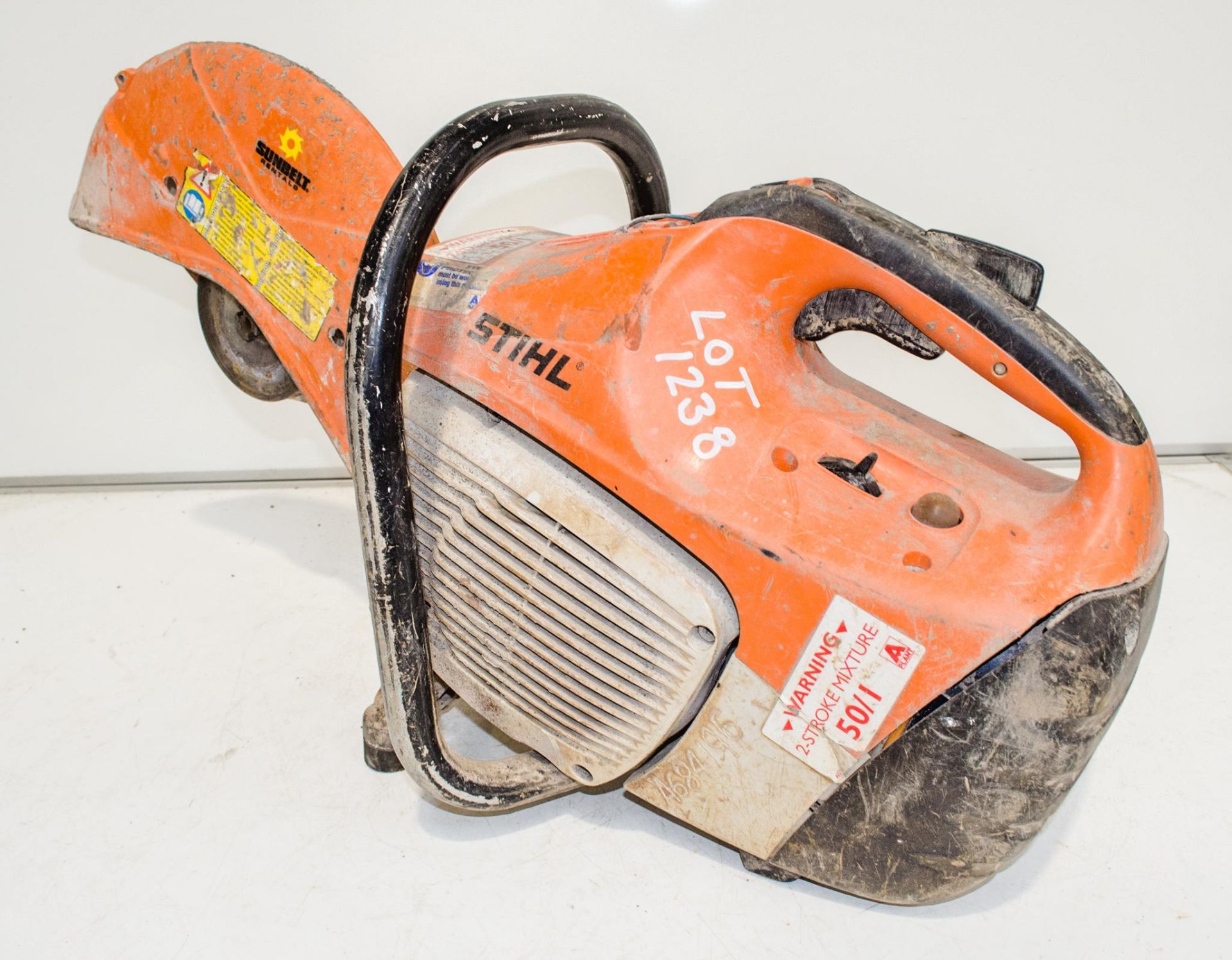 Stihl TS410 petrol driven cut off saw A684196 ** Parts missing ** - Image 2 of 3