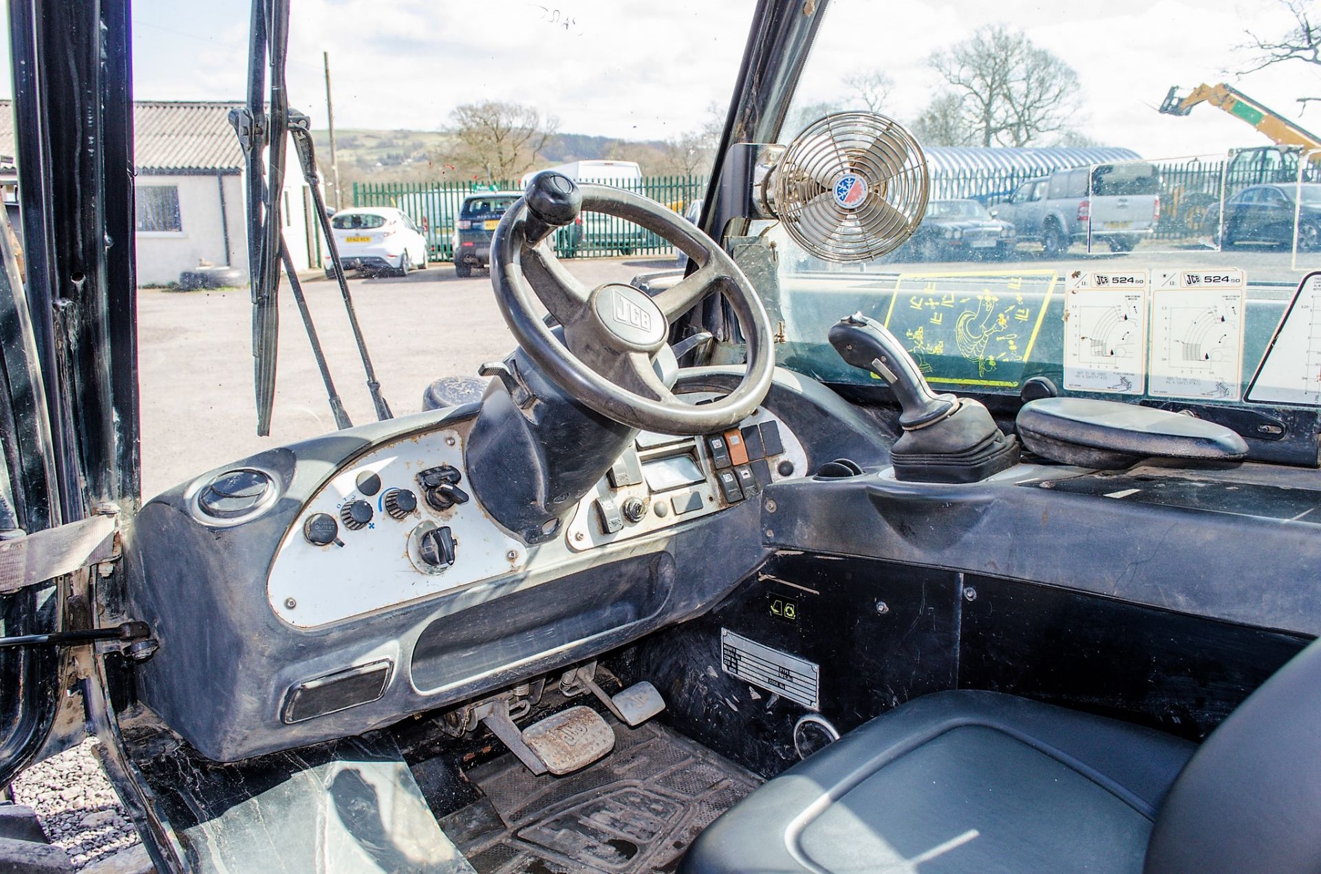 JCB 524-50 5 metre telescopic handler (EX MOD) Year: 2007 S/N: 1417007 Recorded Hours: 3191 - Image 17 of 19