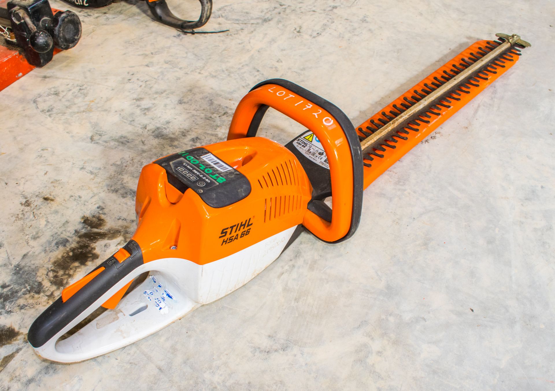 Stihl HSA66 cordless hedge trimmer  c/w battery  * no charger *