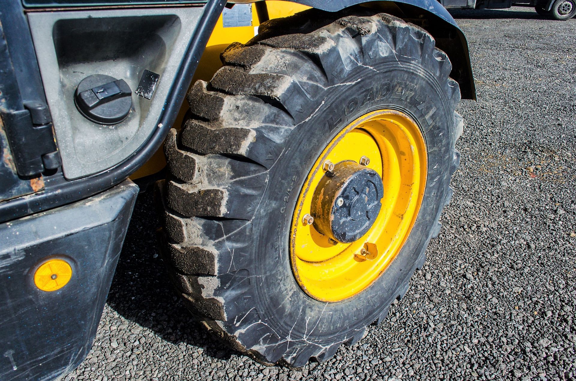 JCB 535-125 Hi-Viz 12.5 metre telescopic handler Year: 2012 S/N: 3487311 Recorded Hours: 4714 - Image 13 of 22