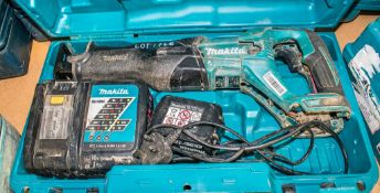 Makita DJR 186 18 volt cordless reciprocating saw c/w charger, battery & carry case * damaged handle