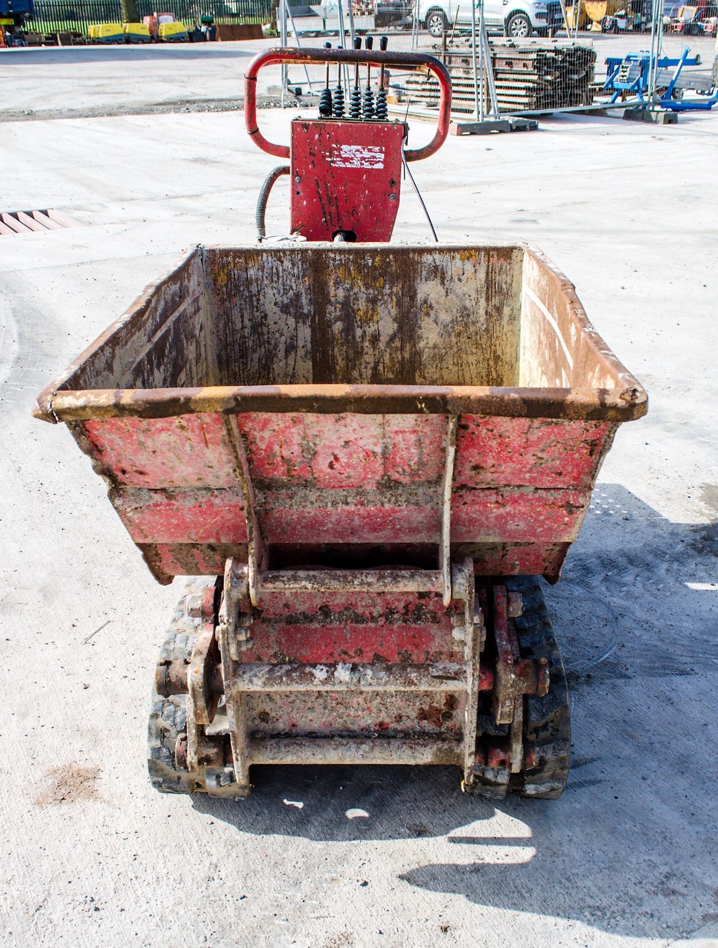 Hinowa HP800 800kg petrol driven high tip mini dumper Year: 2000 S/N: 58208 2285001 - Image 5 of 12