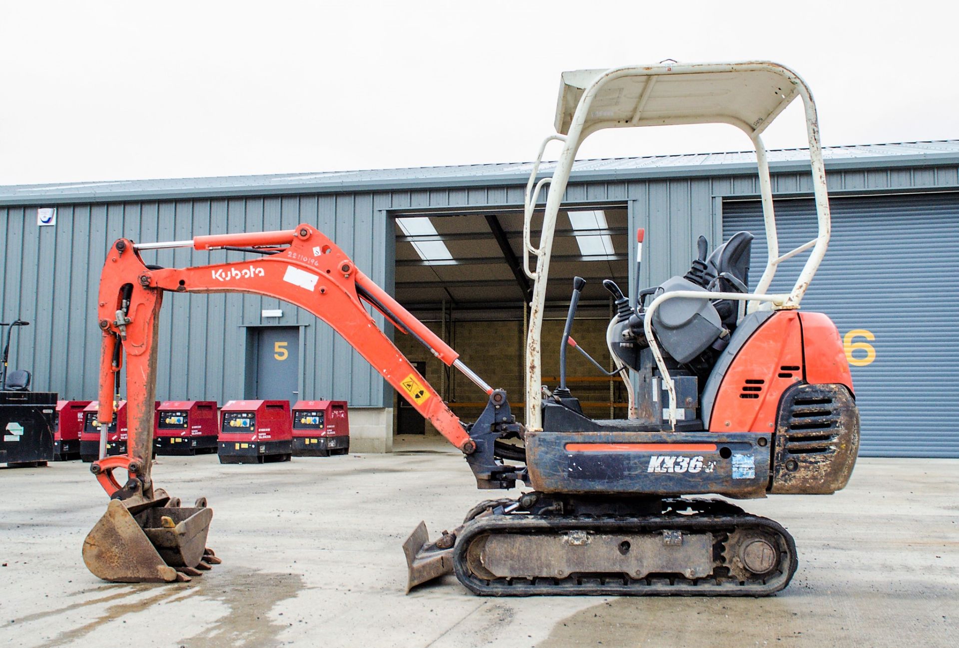 Kubota KX36-3 1.5 tonne rubber tracked mini excavator Year: 2007 S/N: 76574 Recorded Hours: 3909 - Image 7 of 18