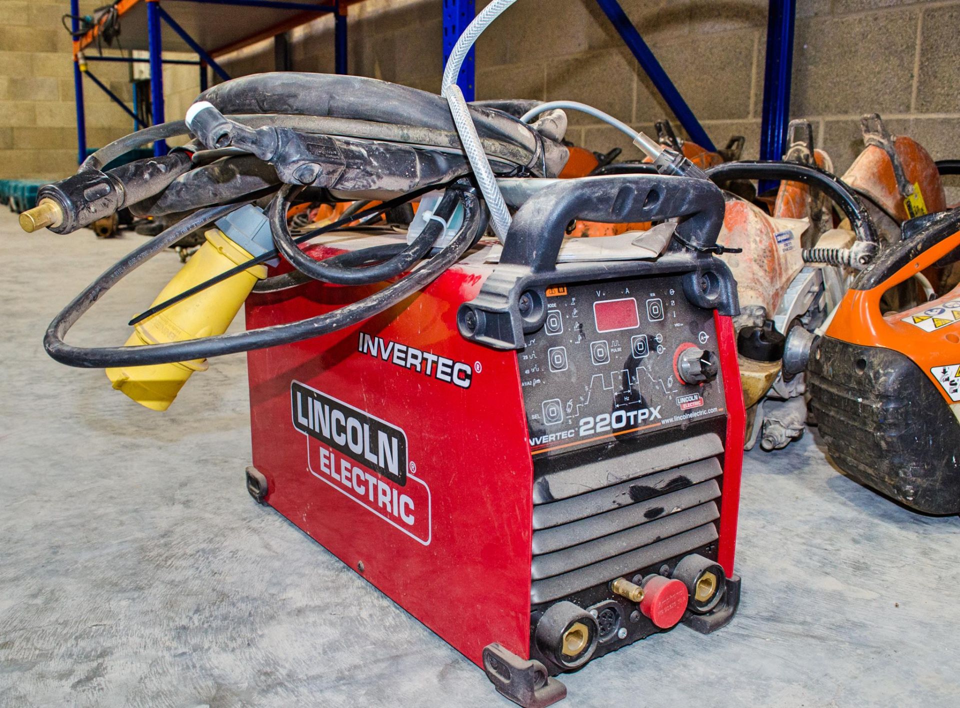 Lincoln Invertec 220TPX 110v invertor welder A983599