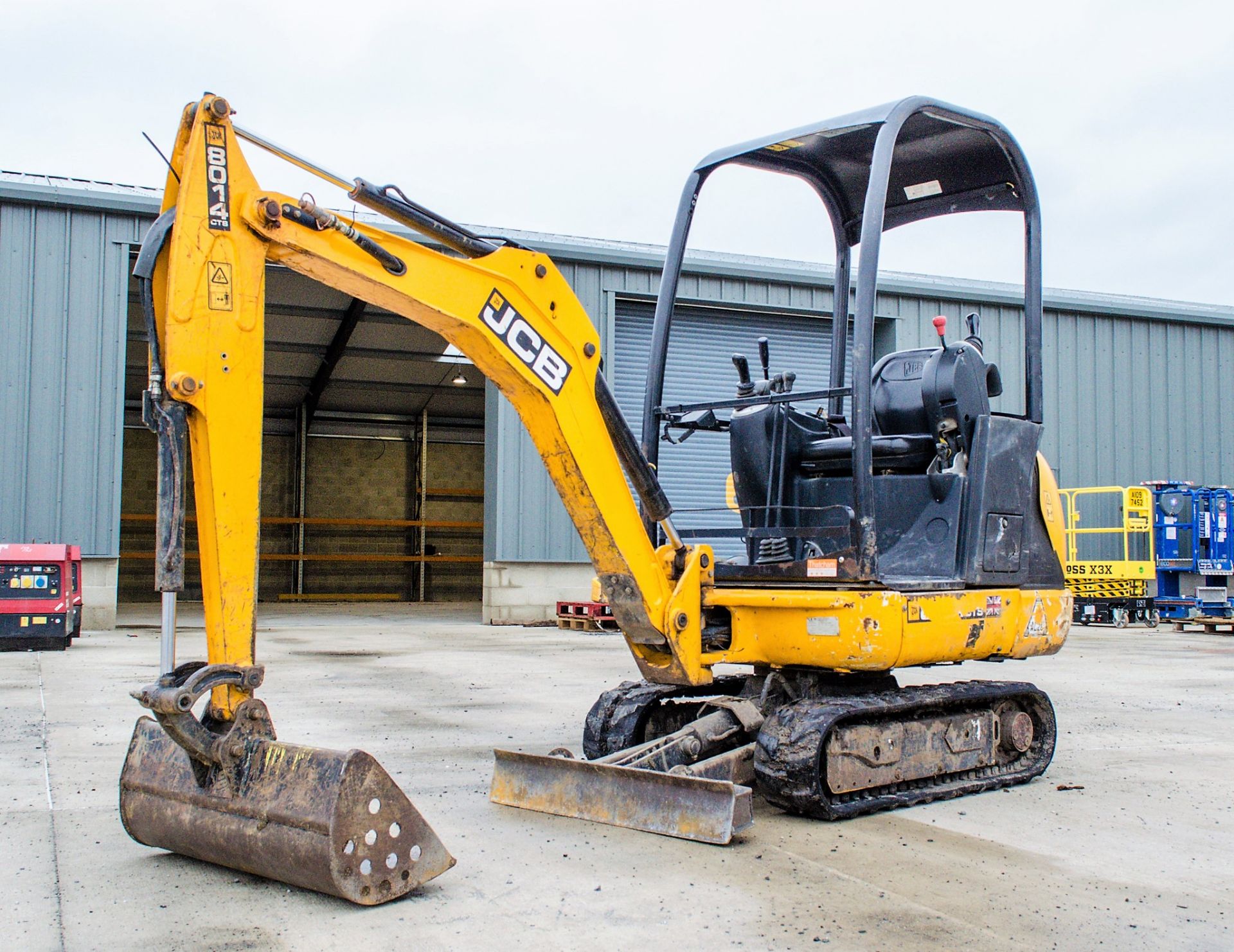 JCB 8014 CTS 1.5 tonne rubber tracked mini excavator Year of Manufacture: 2014 Model Year: 2015 S/N: