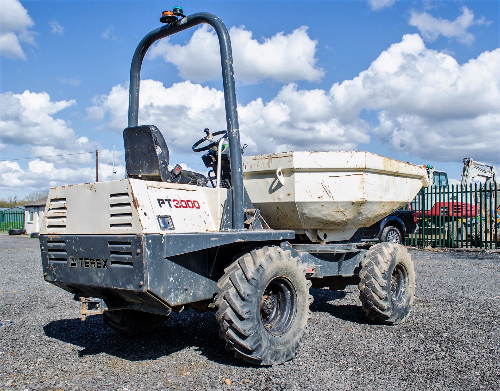 Benford Terex 3 tonne swivel skip dumper Year: 2007 S/N: E702FS057 Recorded Hours: Not displayed ( - Image 4 of 19