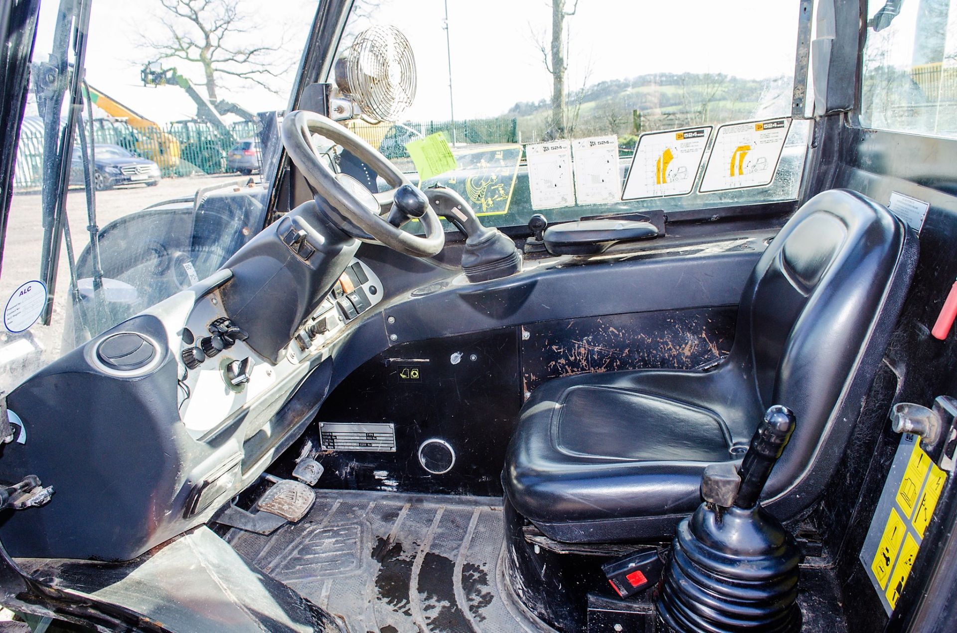 JCB 524-50 5 metre telescopic handler (EX MOD) Year: 2007 S/N: 1417664 Recorded Hours: 218 - Image 18 of 19