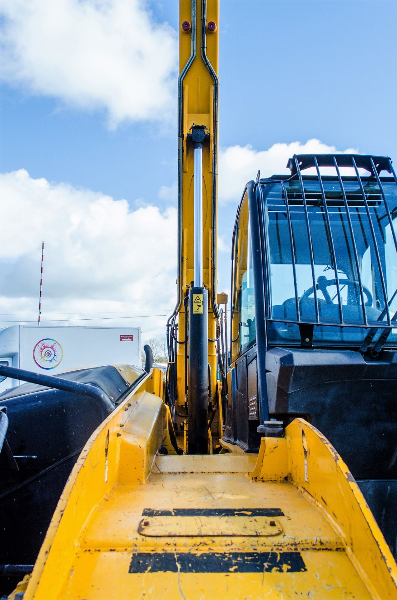 JCB 535-125 Hi-Viz 12.5 metre telescopic handler Year: 2012 S/N: 3487311 Recorded Hours: 4714 - Image 12 of 22