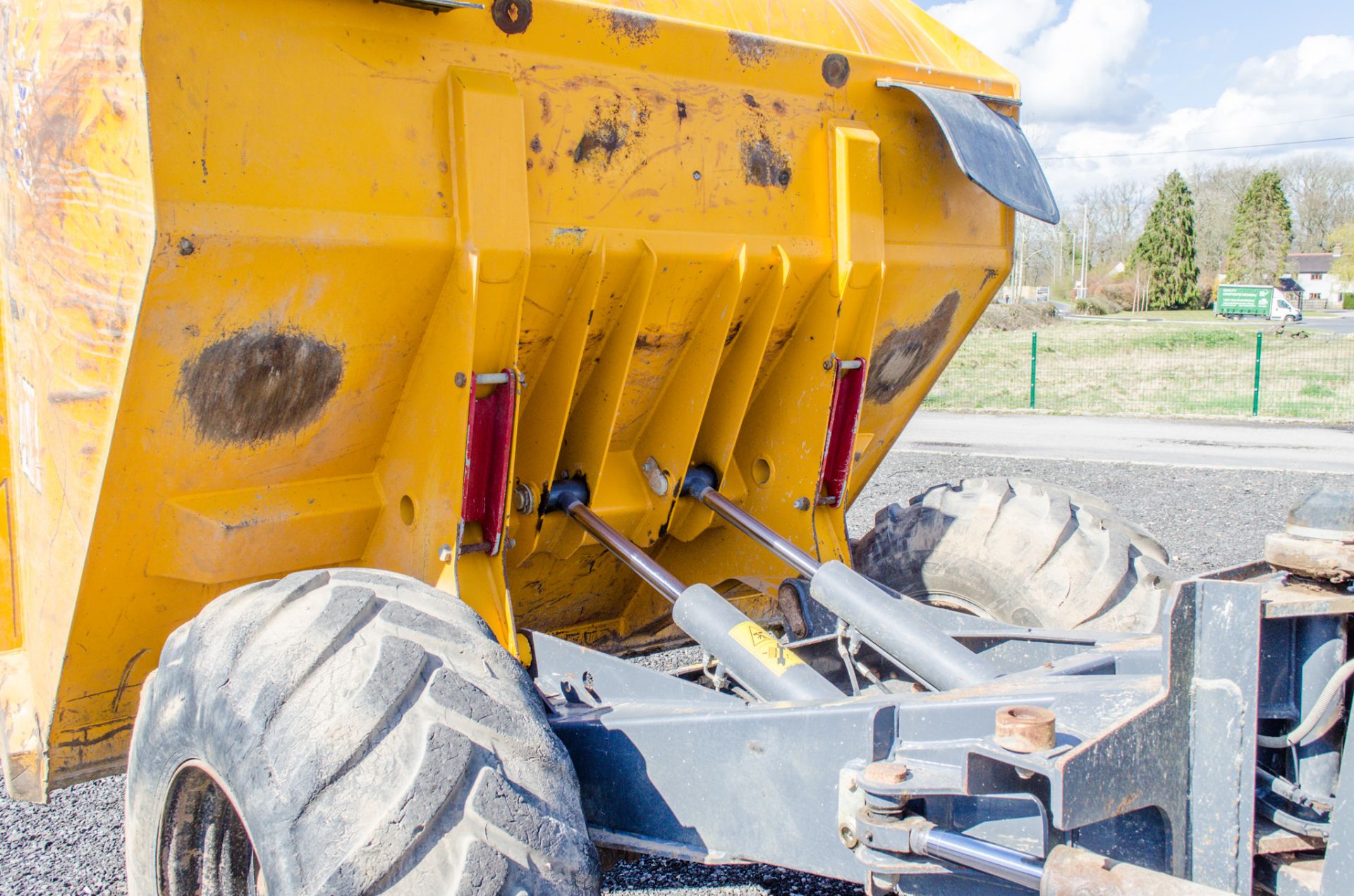 Terex 9 tonne straight skip dumper Year: 2014 S/N: EE1PK4941 Recorded Hours: 2292 D1706 - Image 10 of 19