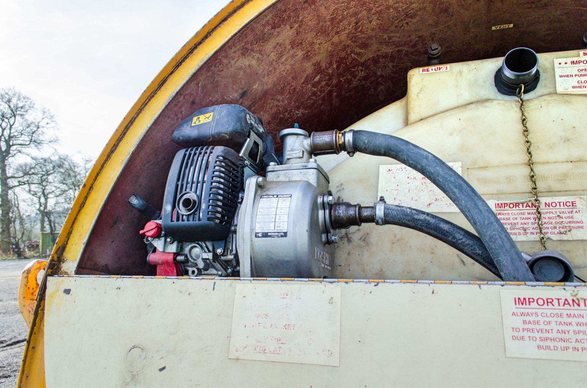 Trailer Engineering 2140 litre fast tow mobile bunded fuel bowser c/w petrol fuel pump, delivery - Image 3 of 3