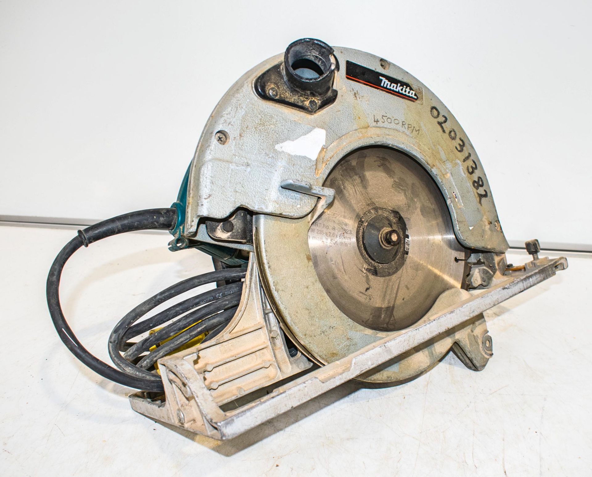 Makita 5903R 110v circular saw