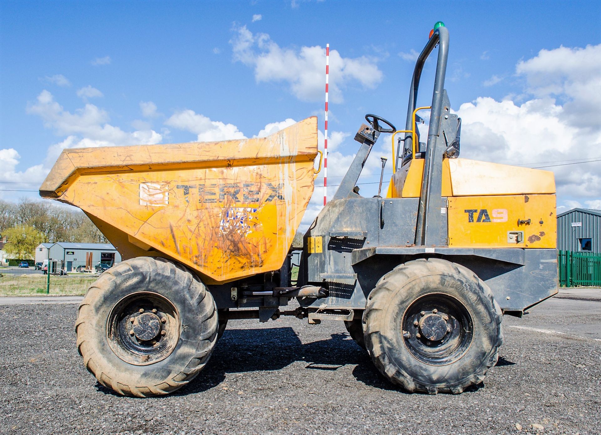 Terex 9 tonne straight skip dumper Year: 2014 S/N: EE1PK4941 Recorded Hours: 2292 D1706 - Image 7 of 19