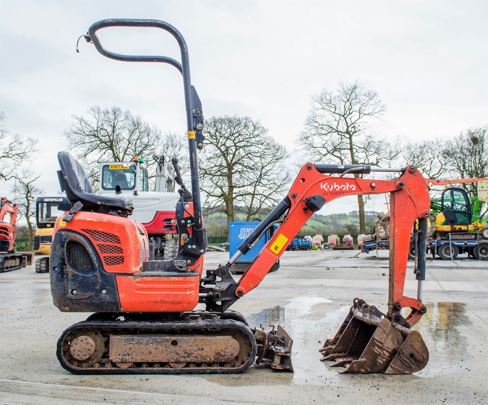 Kubota K008-3 0.8 tonne rubber tracked micro excavator Year: 2017 S/N: 29274 Recorded Hours: 1105 - Image 8 of 18