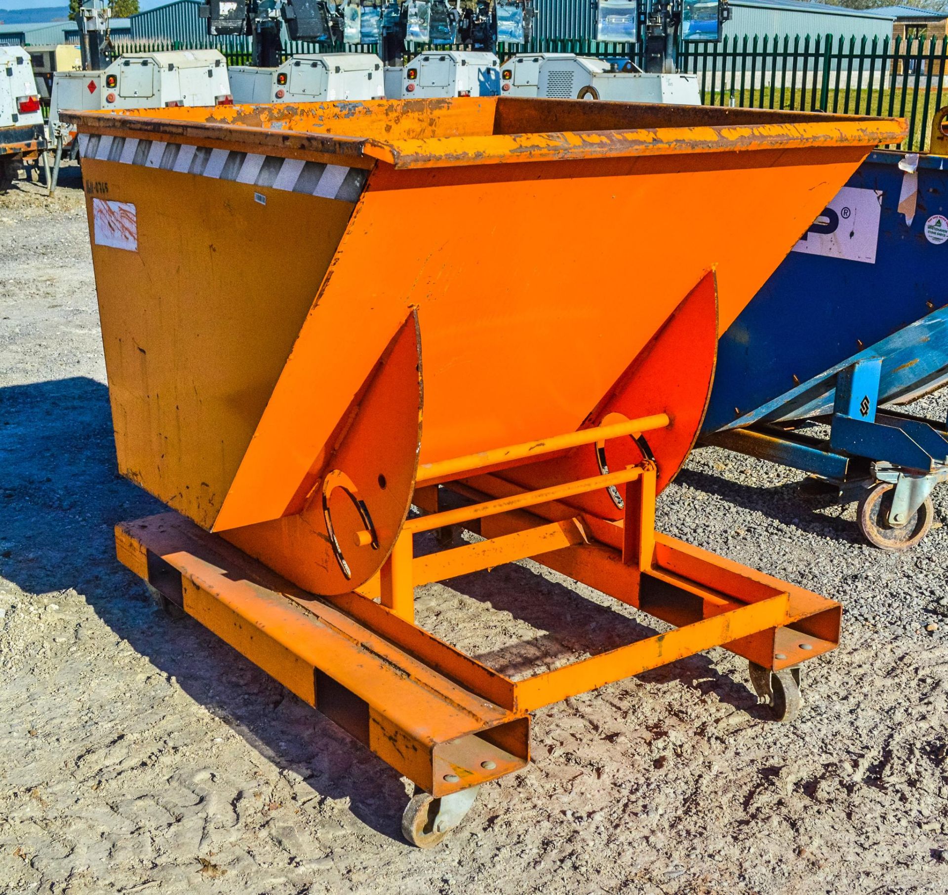 Eichinger fork lift tipping skip  1611-0765