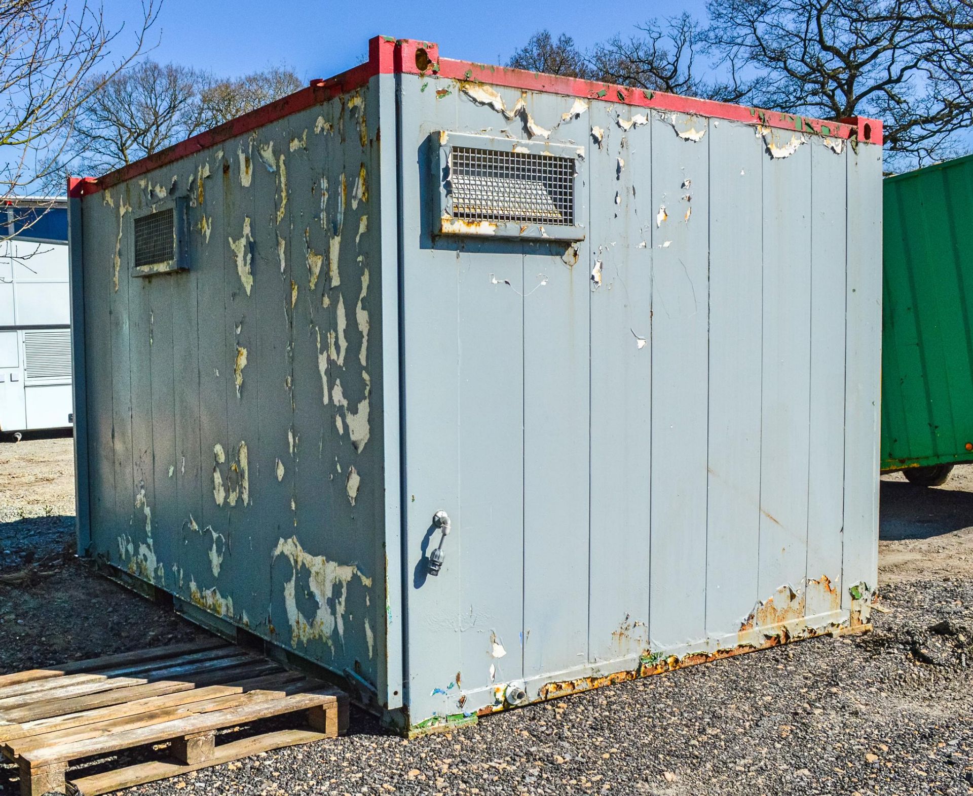 10' x 9' steel shower block unit  AP - Image 4 of 8