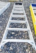8 tread aluminium step ladder A959029