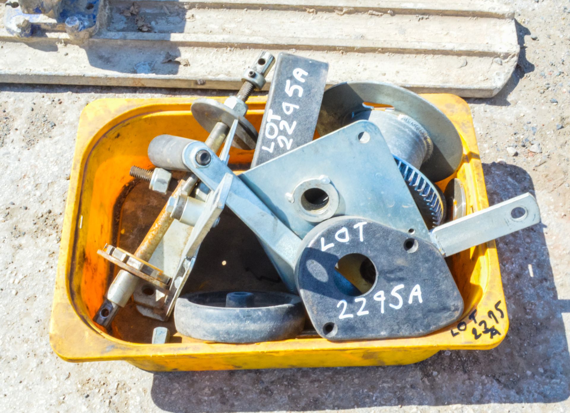 Box of miscellaneous sumner material hoist parts