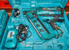 Makita GN900 7.2v gas framing nailer c/w 2 batteries, charger and carry case