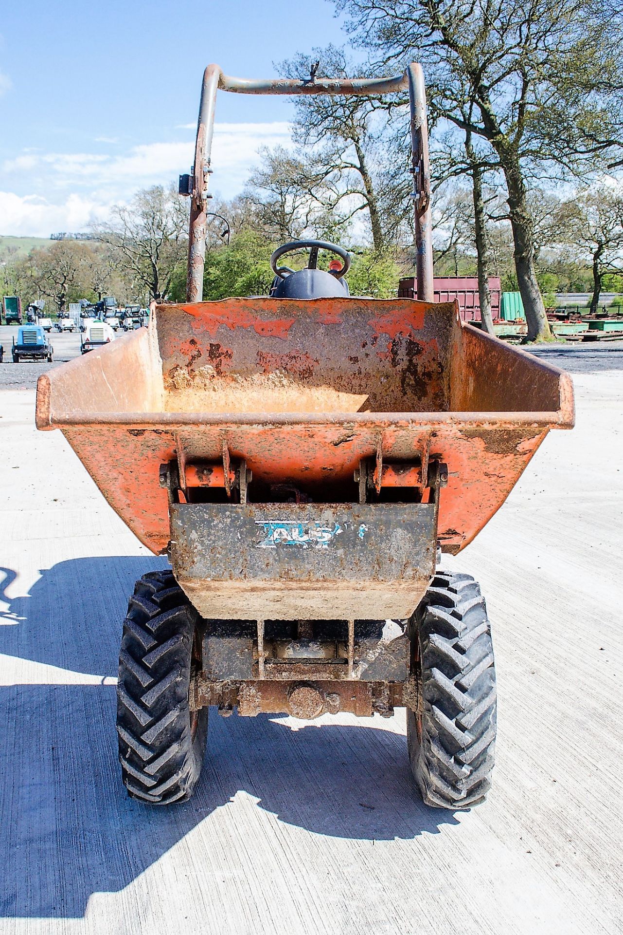 Ausa 85AMA 0.95 tonne hi tip dumper Year: 2004 S/N: 36583 Recorded Hours: 591 - Image 5 of 18