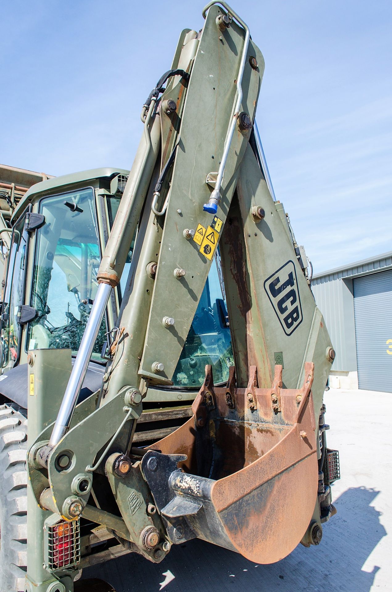 JCB 4CX Sitemaster backhoe loader Year: 2010 S/N: 2003206 Recorded Hours: 4362 c/w 4-in-1 loading - Image 12 of 24