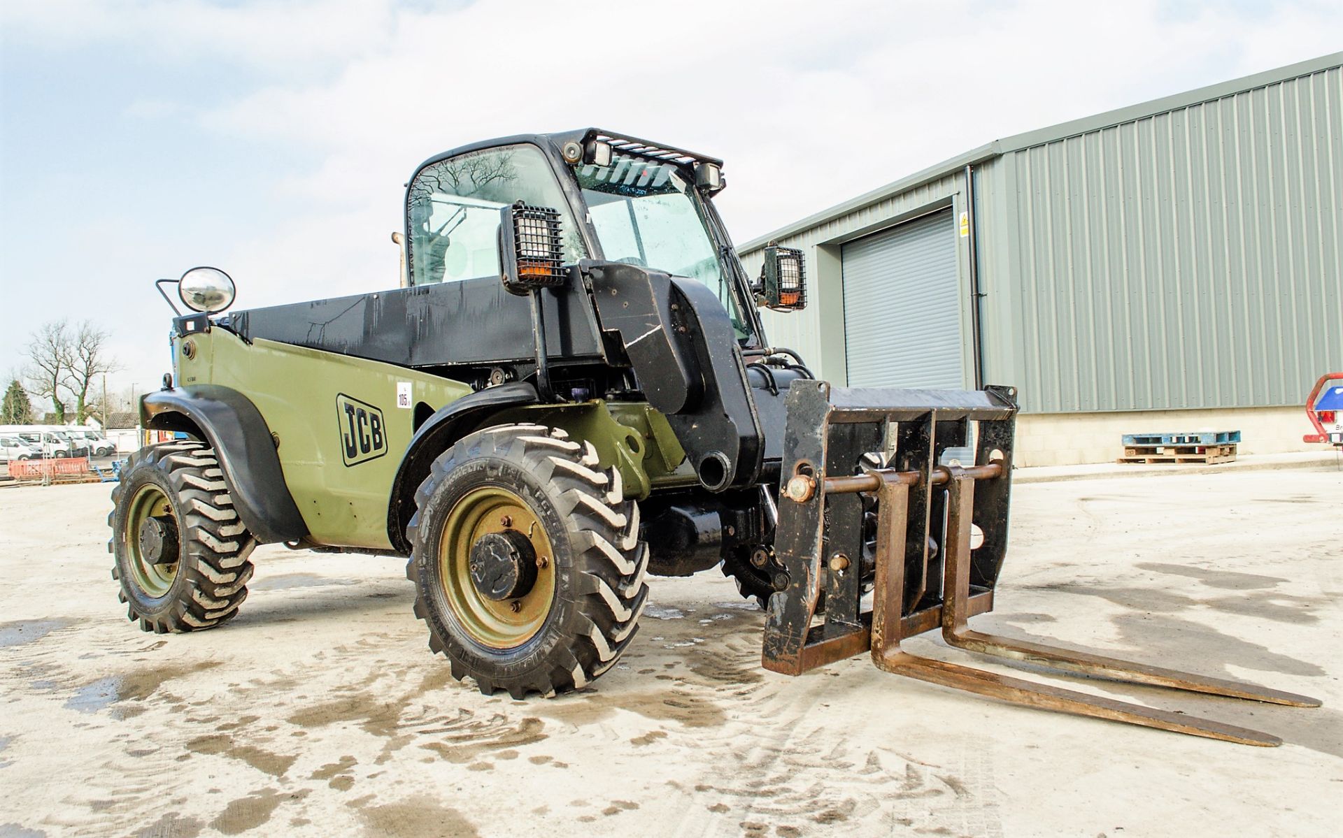 JCB 524-50 5 metre telescopic handler (EX MOD) Year: 2008 S/N: 1417630 Recorded Hours: 1332 - Image 2 of 19