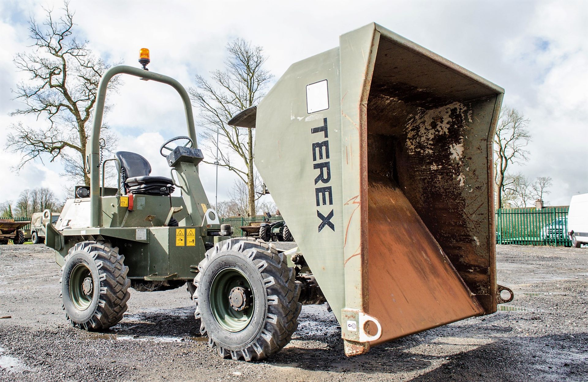 Benford Terex TA3 3 tonne straight skip dumper (EX MOD) Year: 2011 S/N: EBANJ2837 Recorded Hours: - Image 9 of 20