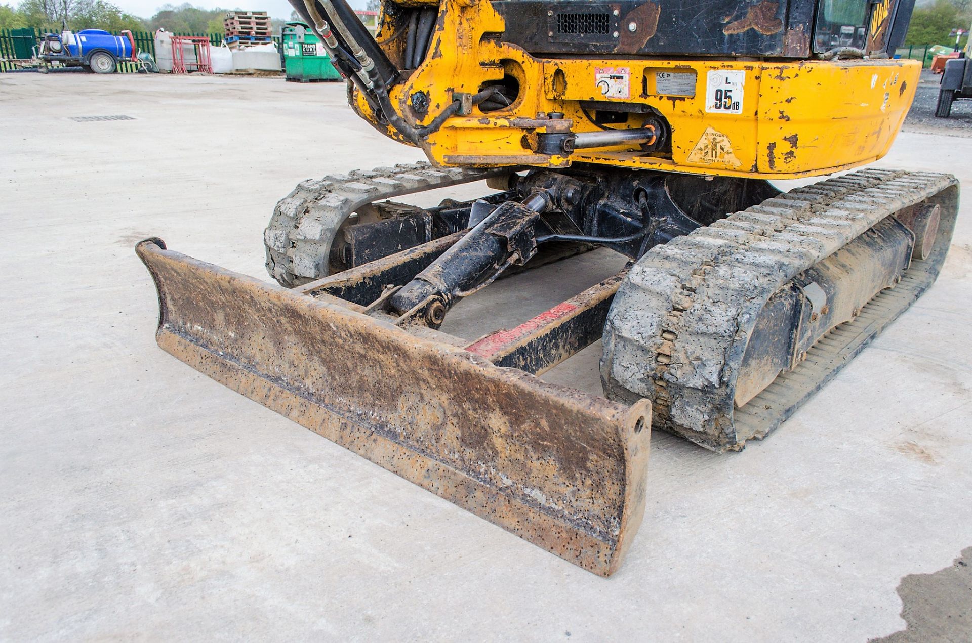 JCB 8025 ZTS 2.5 tonne rubber tracked mini excavator  Year: 2013 S/N: 2226198 Recorded Hours: 2648 - Bild 7 aus 17