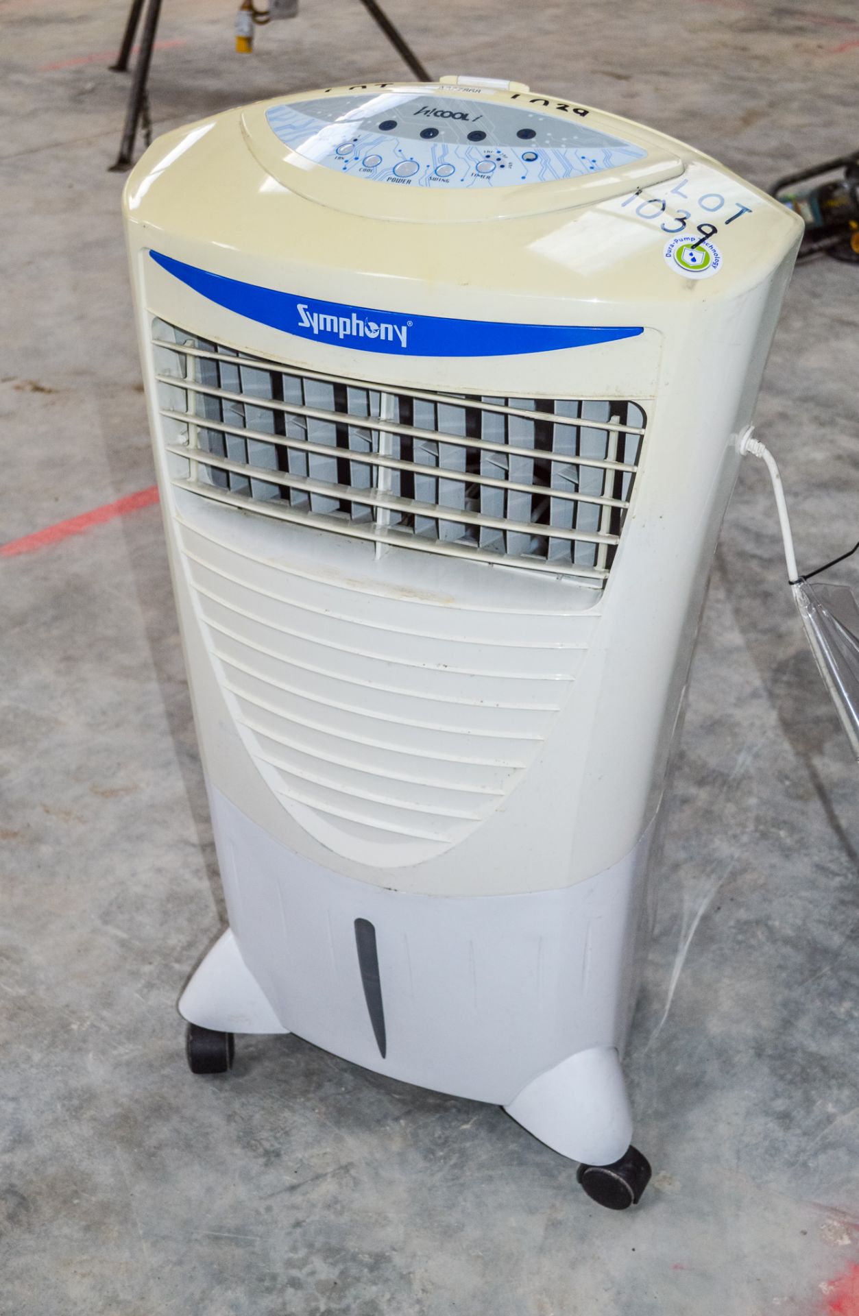 Symphony 240v air conditioning unit A377868
