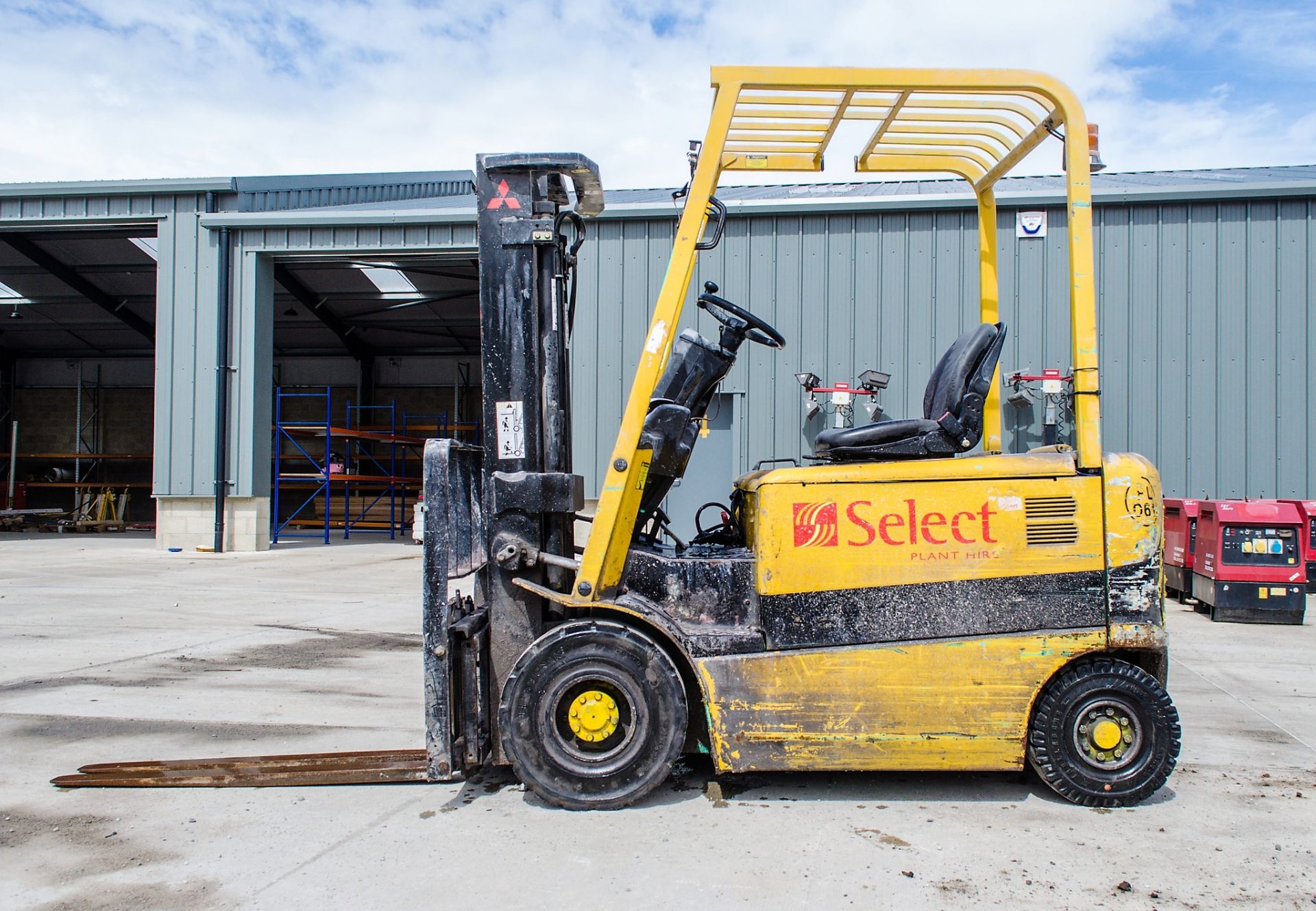 Mistubishi FB25K 2.5 tonne battery electric fork lift truck Year: 2004 S/N: 50127 Recorded Hours: - Image 7 of 12