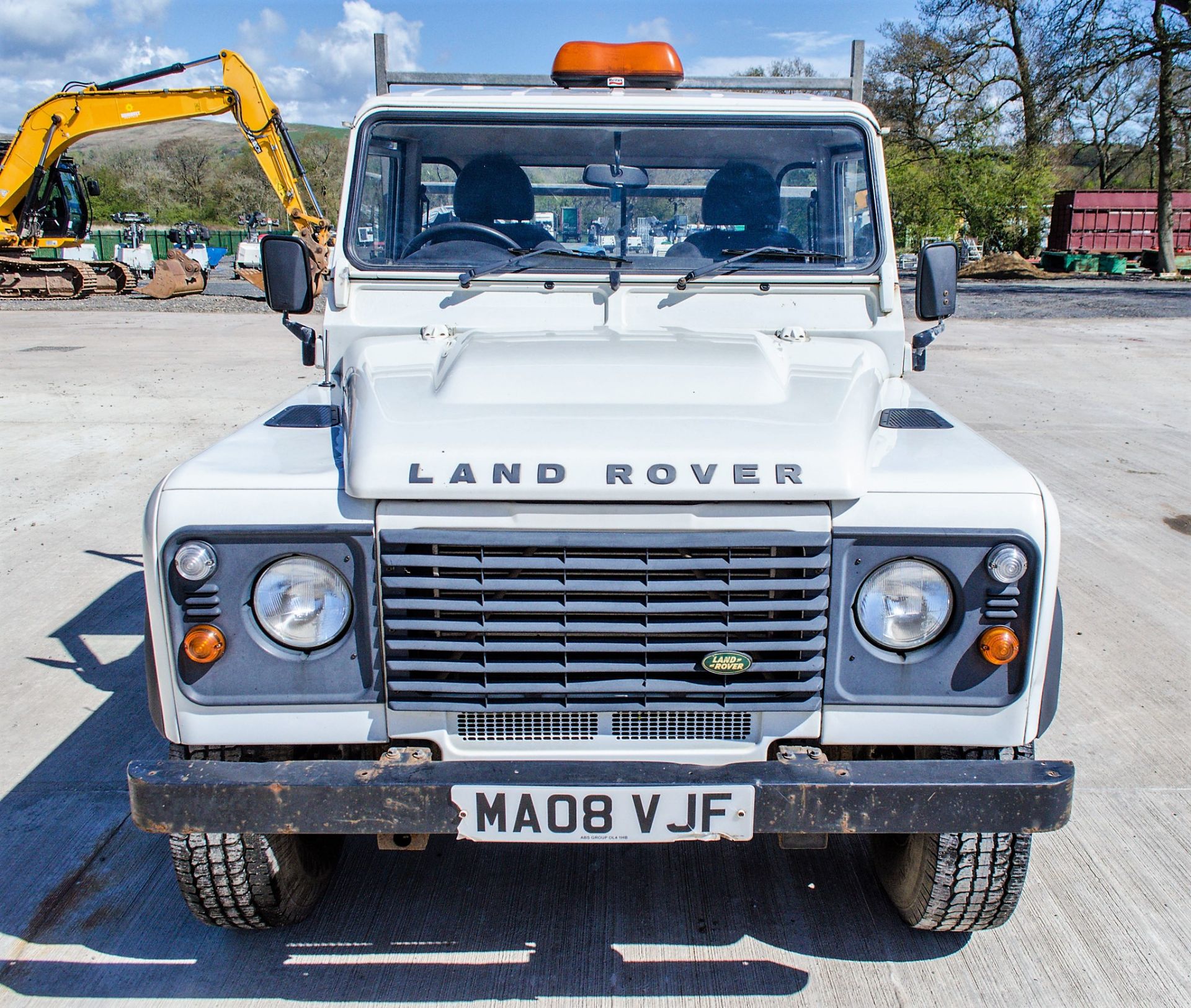 Landrover Defender 110 2.4 diesel hi capacity 4wd pick up - Image 5 of 20