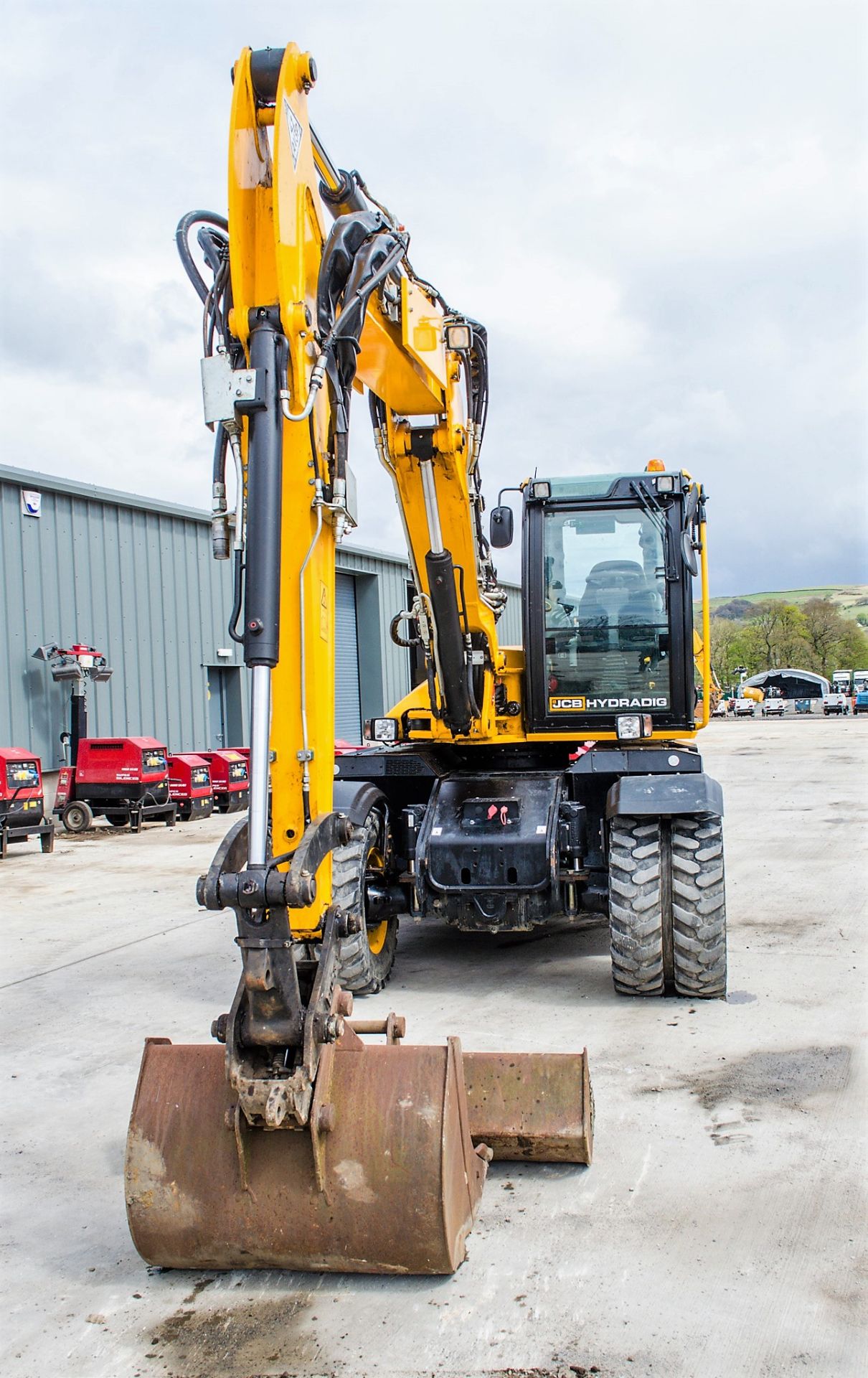 JCB 110W Ti 4F Hydradig 11 tonne wheeled excavator Year: 2019 S/N: 2496630 Recorded Hours: 926 - Image 5 of 26