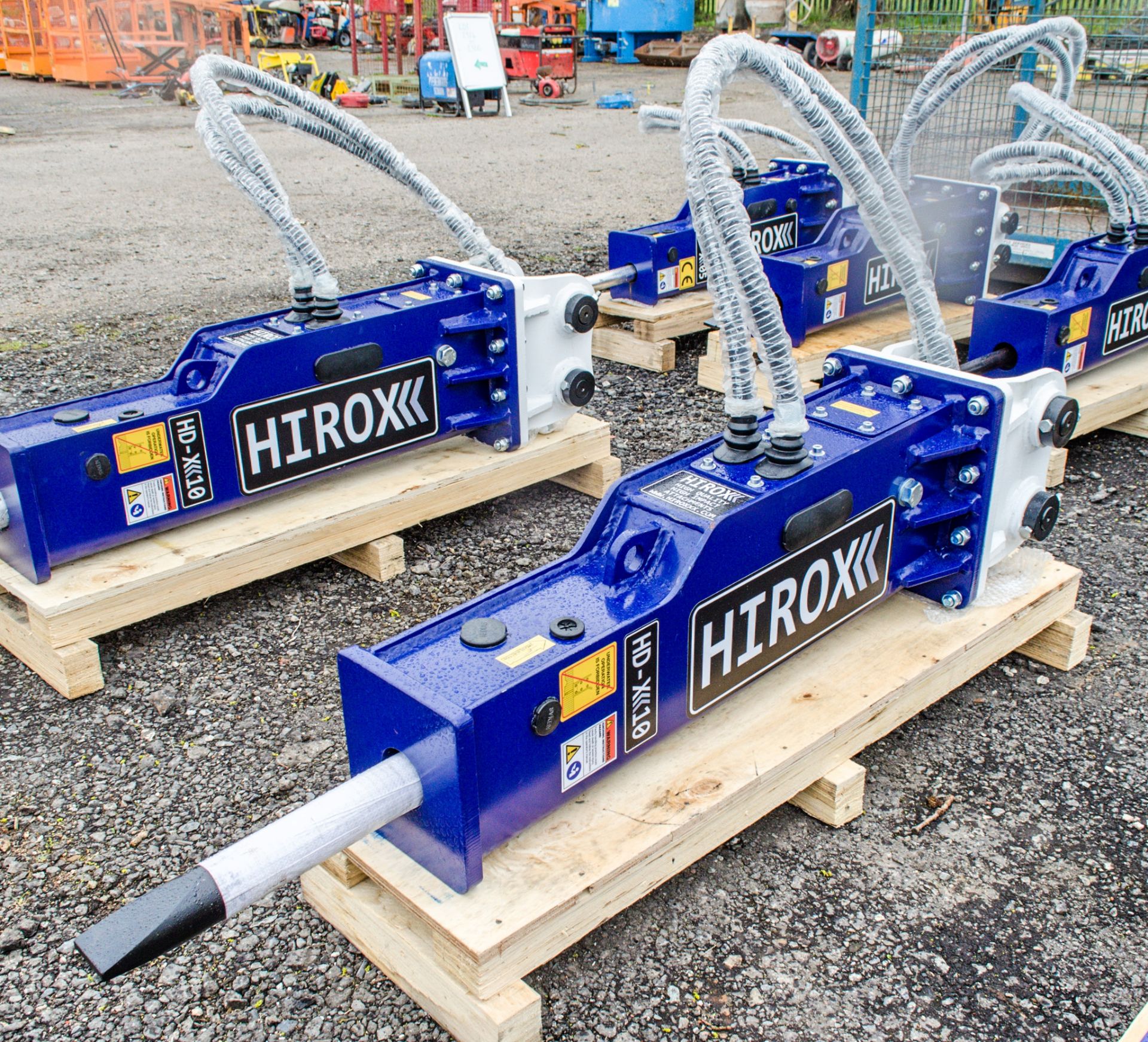 Hirox HDX-10 hydraulic breaker to suit 1.5 to 4 tonne machine Year: 2021 c/w tool kit ** New & - Image 2 of 4