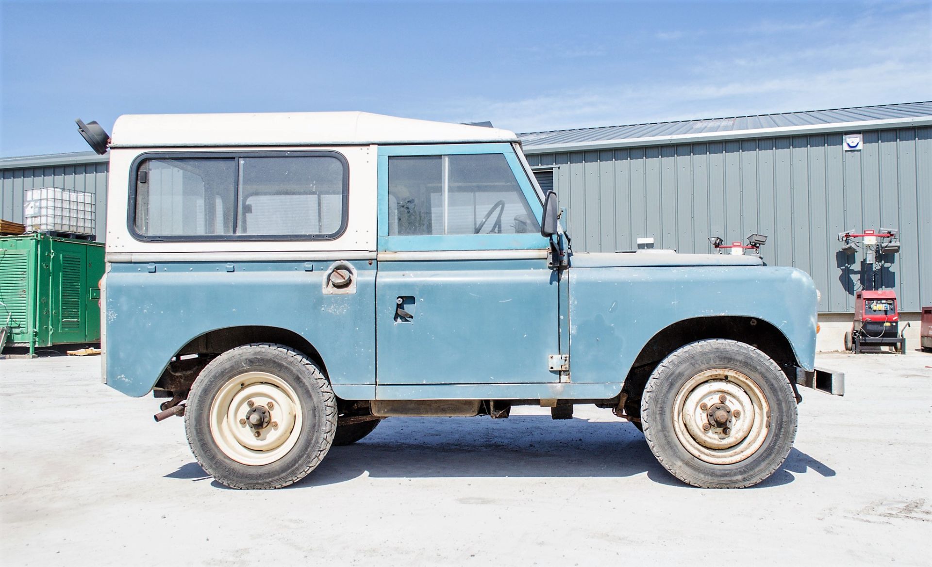 Land Rover 88 2286cc petrol 4wd utility vehicle Registration Number: YBT 552V Date of - Image 8 of 18