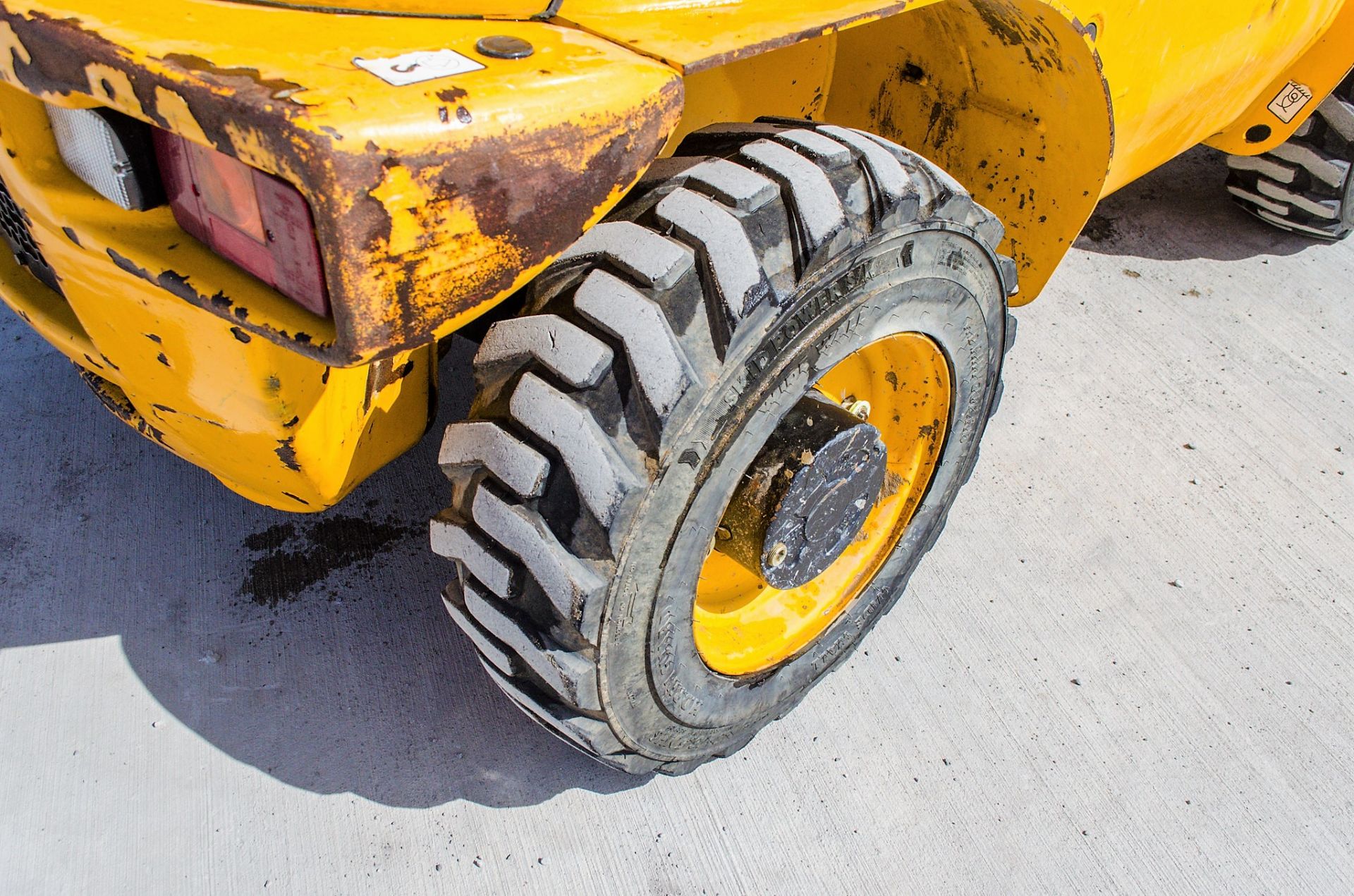 JCB 520-40 4 metre telescopic handler - Image 15 of 22