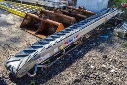 Mace Shifta 110v brick conveyor 22550102