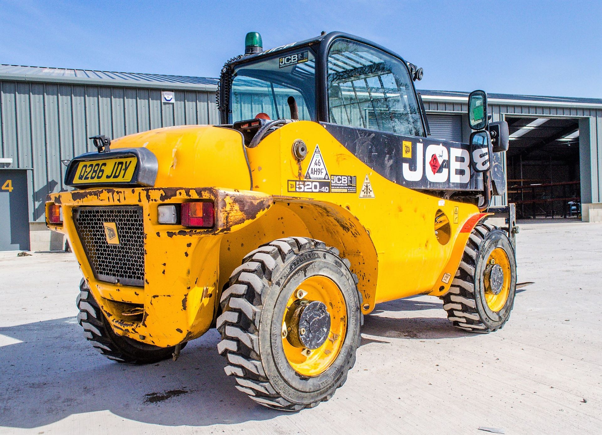 JCB 520-40 4 metre telescopic handler - Image 4 of 22