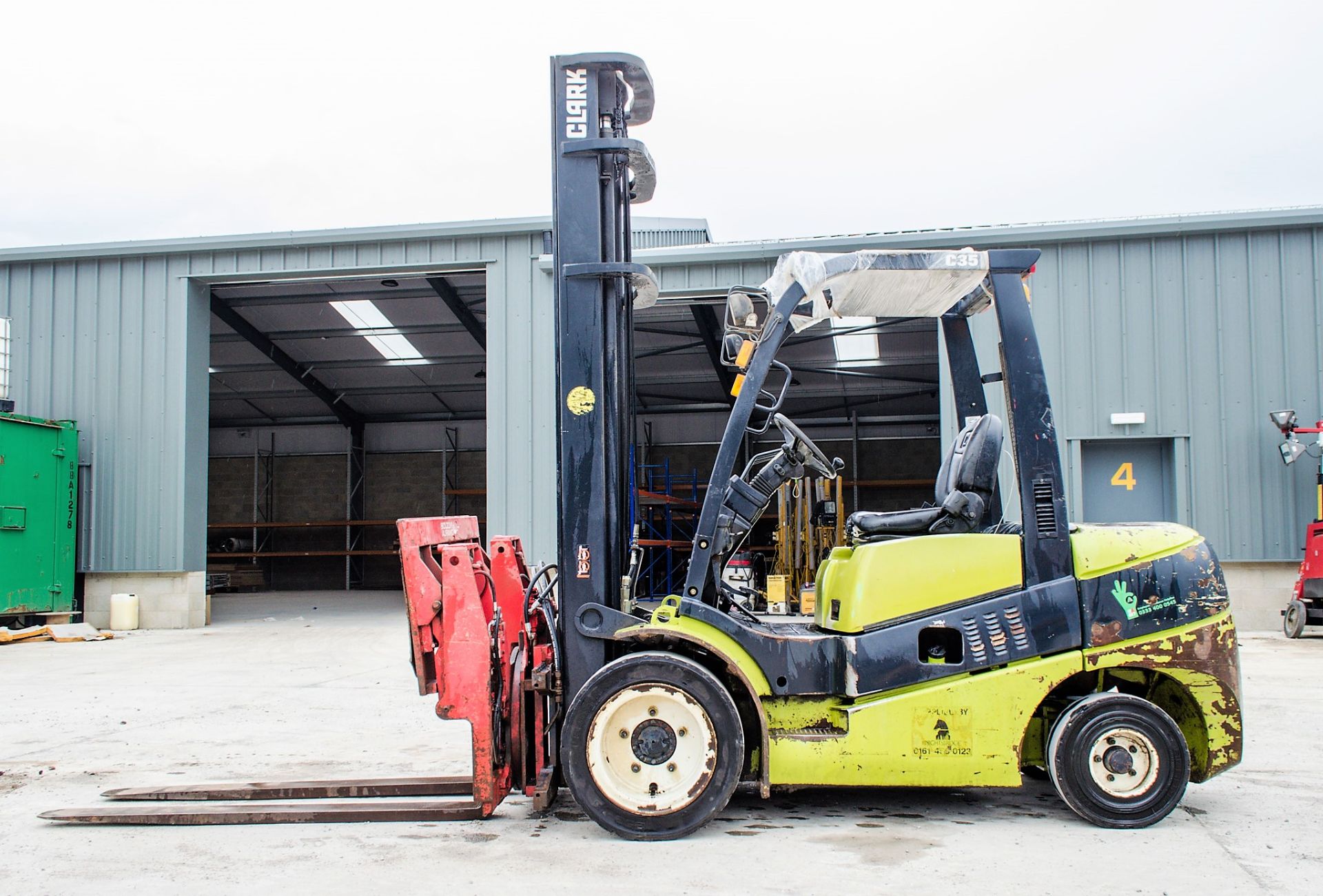 Clark C35D 3.5 tonne diesel fork lift truck Year: 2014 S/N: 542389 Recorded Hours: 2730 c/w - Image 7 of 18