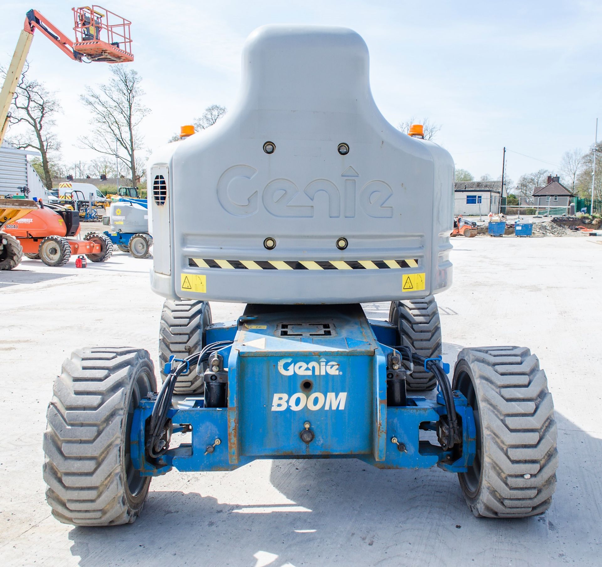 Genie Z60/34 diesel driven articulated boom access platform Year: 2014 S/N: 13399 Recorded Hours: - Image 6 of 16