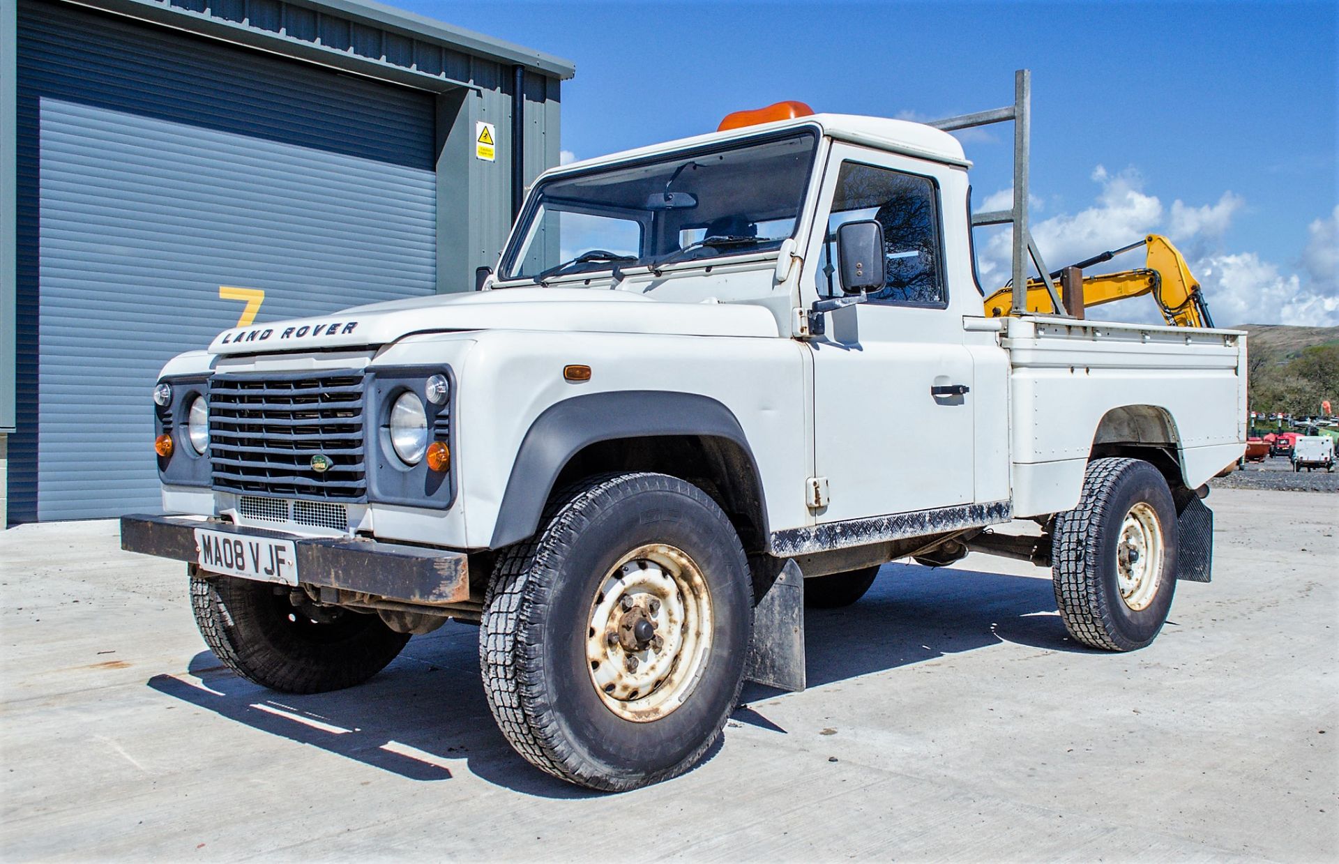 Landrover Defender 110 2.4 diesel hi capacity 4wd pick up