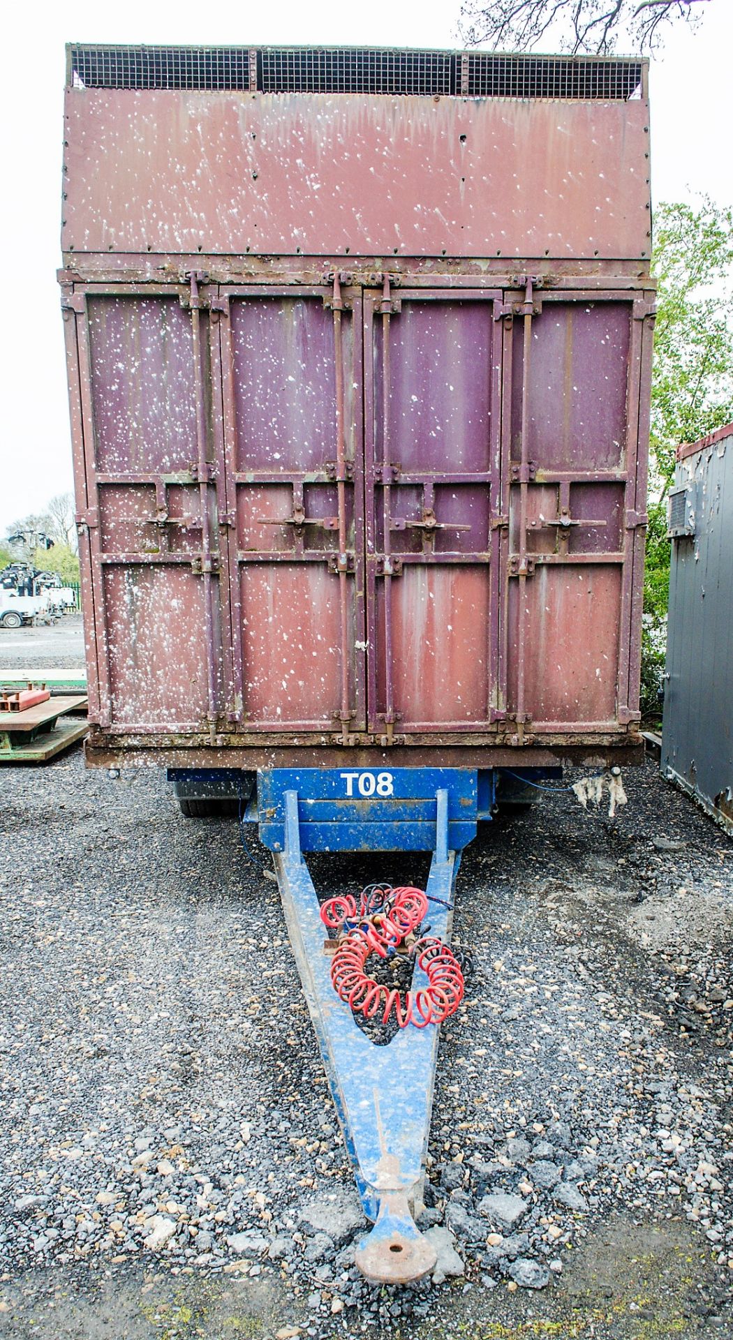 McGrath 12 tonne twin axle stock trailer Year: 1990 S/N: 22153 - Image 3 of 10