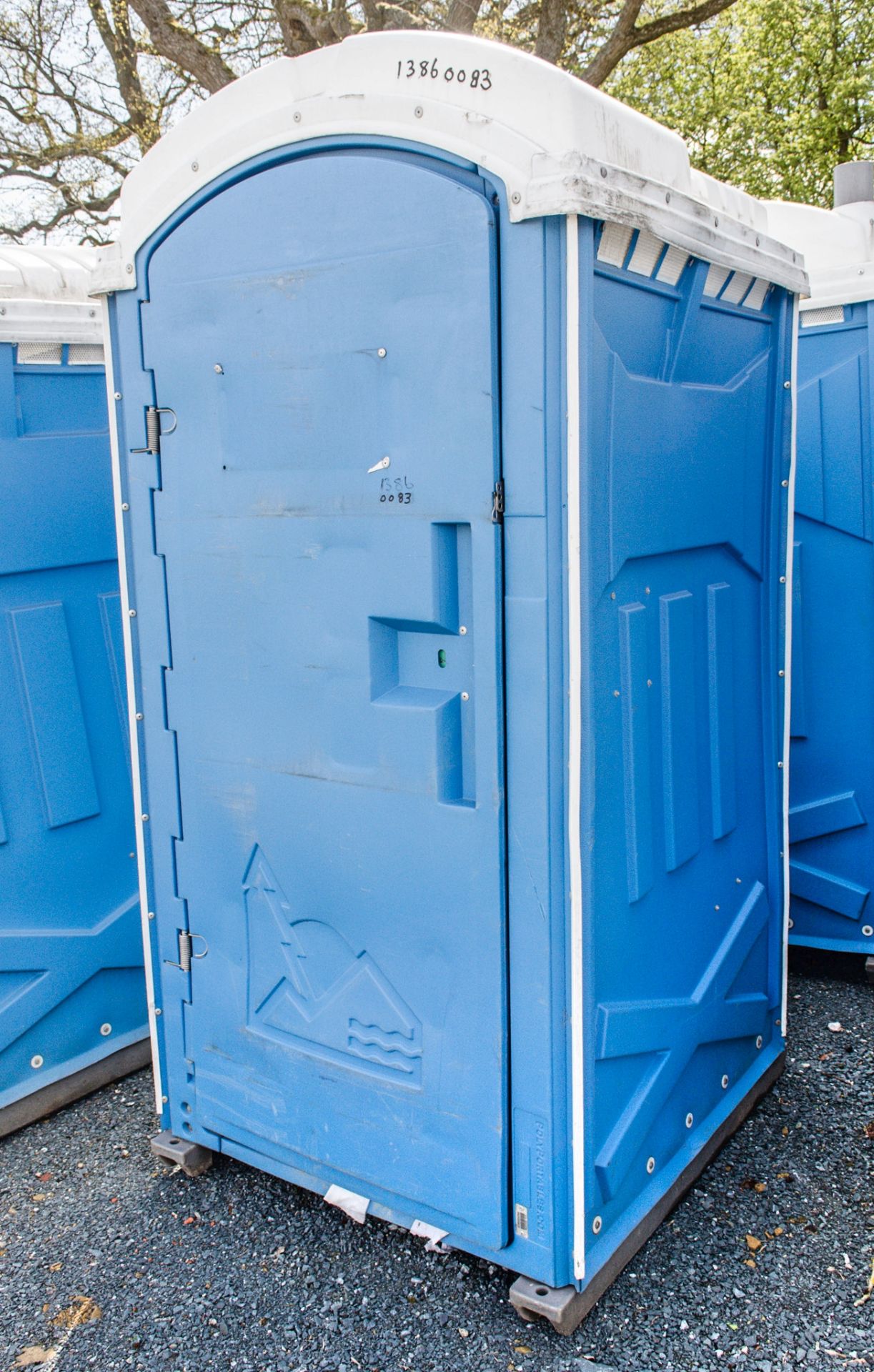 Plastic portable toilet