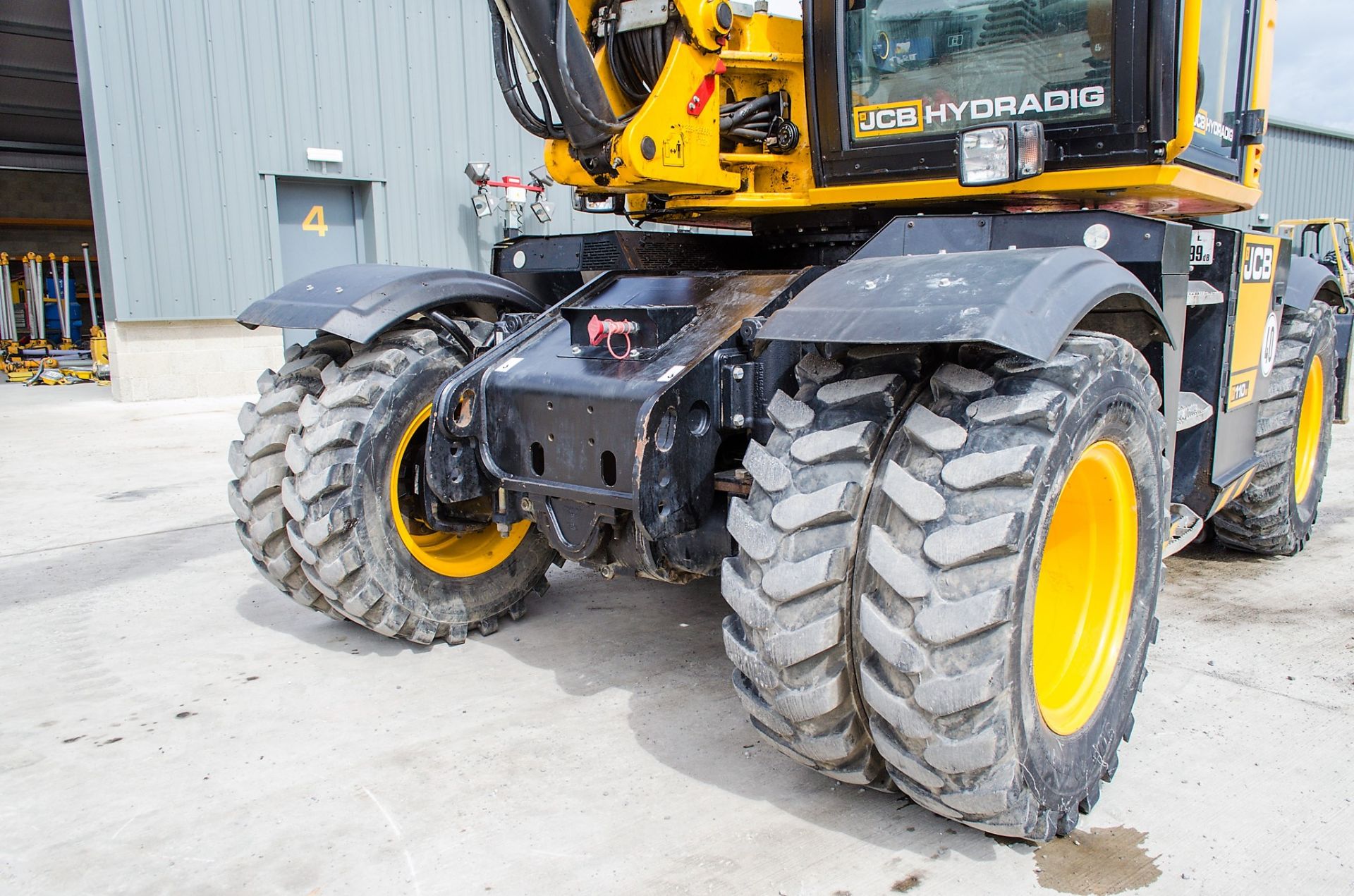 JCB 110W Ti 4F Hydradig 11 tonne wheeled excavator Year: 2019 S/N: 2496630 Recorded Hours: 926 - Image 10 of 26