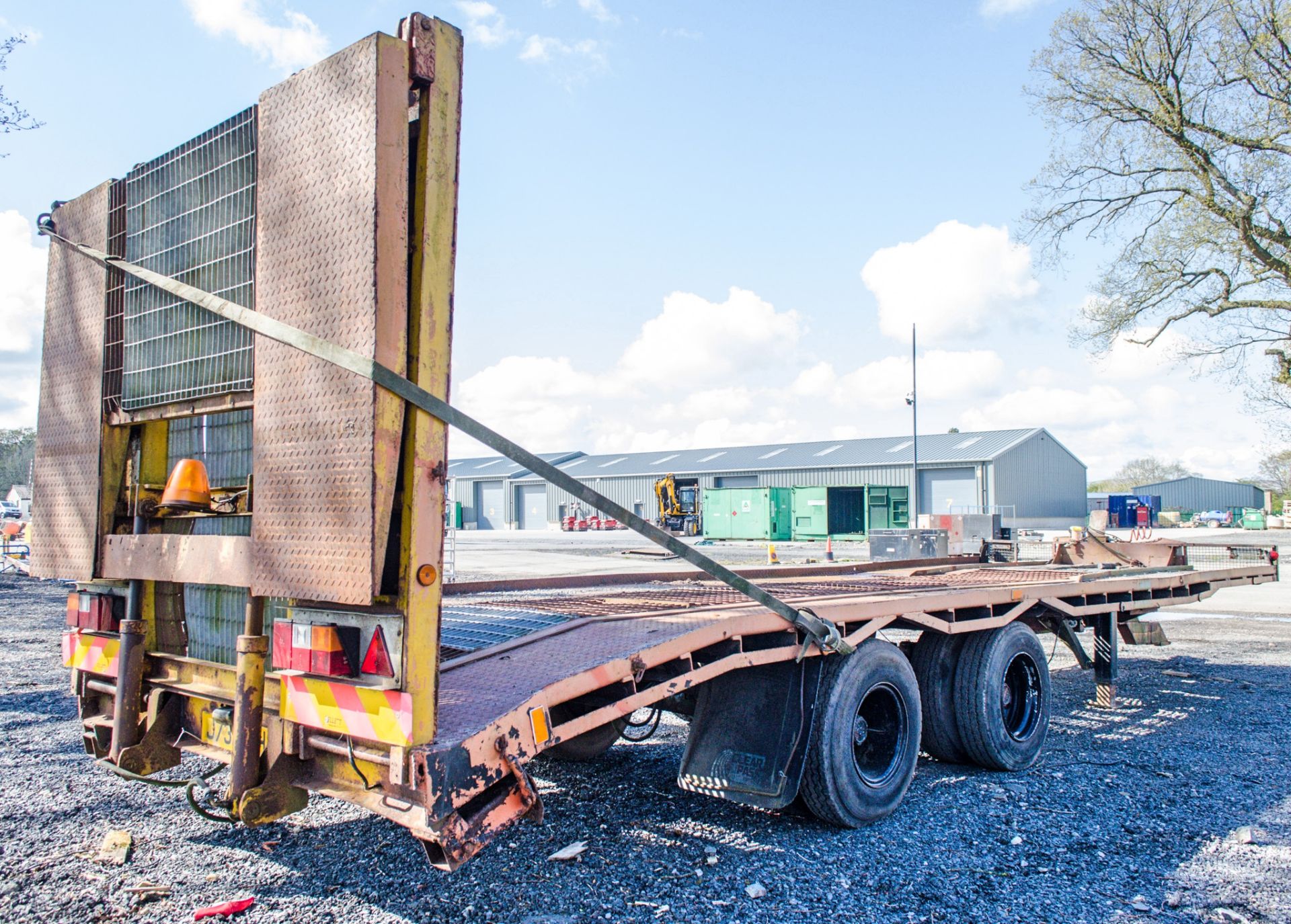 21ft x 8ft low loader trailer c/w hydraulic ramps TC - Image 2 of 8