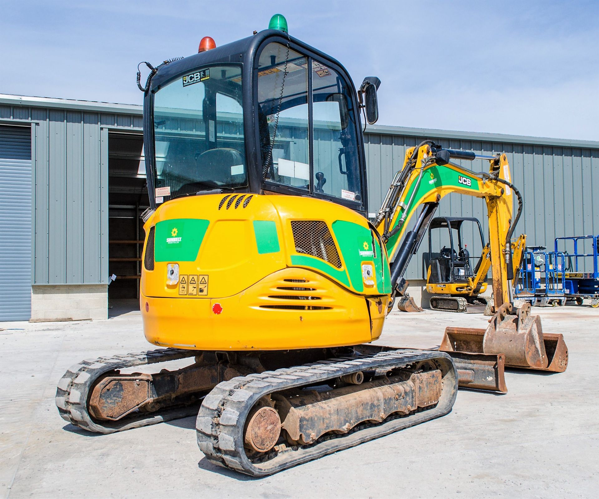 JCB 8030 ZTS 3 tonne rubber tracked mini excavator Year: 2014 S/N: 102116956 Recorded Hours: 2435 - Image 4 of 19