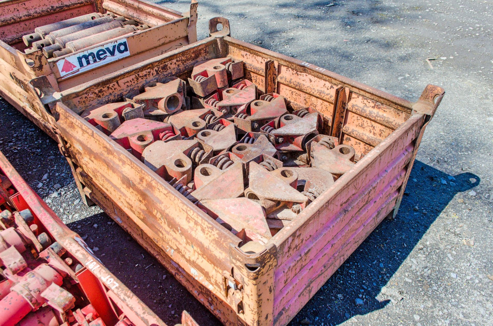 Stillage of sprung connector holders