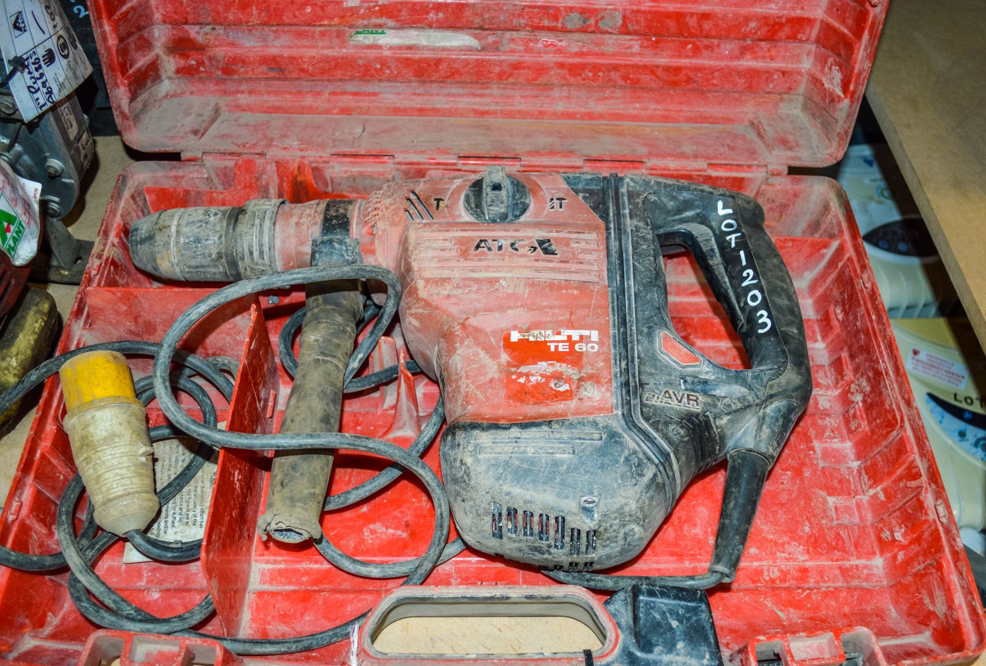 Hilti TE60 110v SDS rotary hammer drill c/w carry case A580657