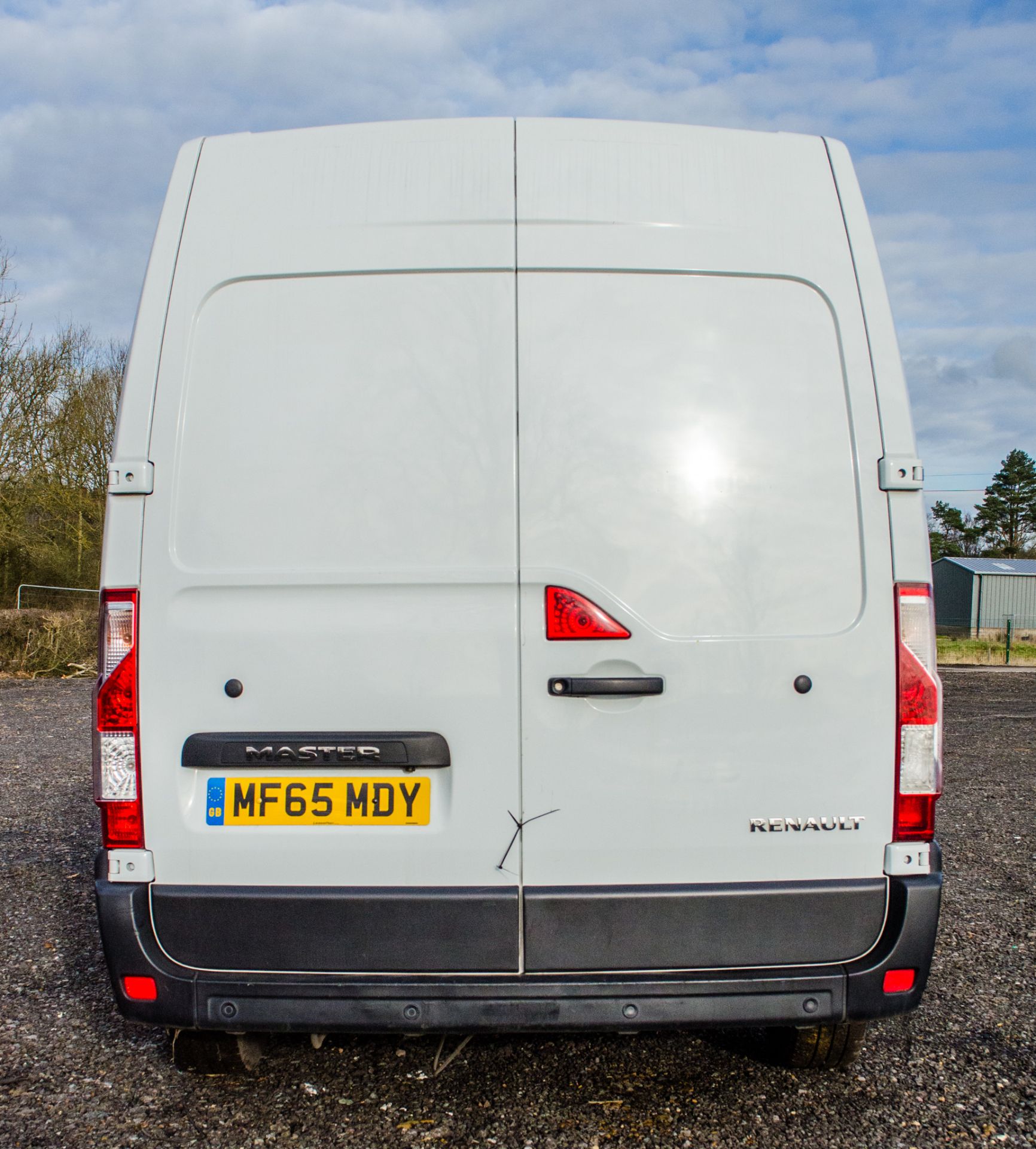 Renault Master Business DCI 135 LM35 diesel driven seat panel van Reg No: MF65 MDY Date of First - Image 6 of 20